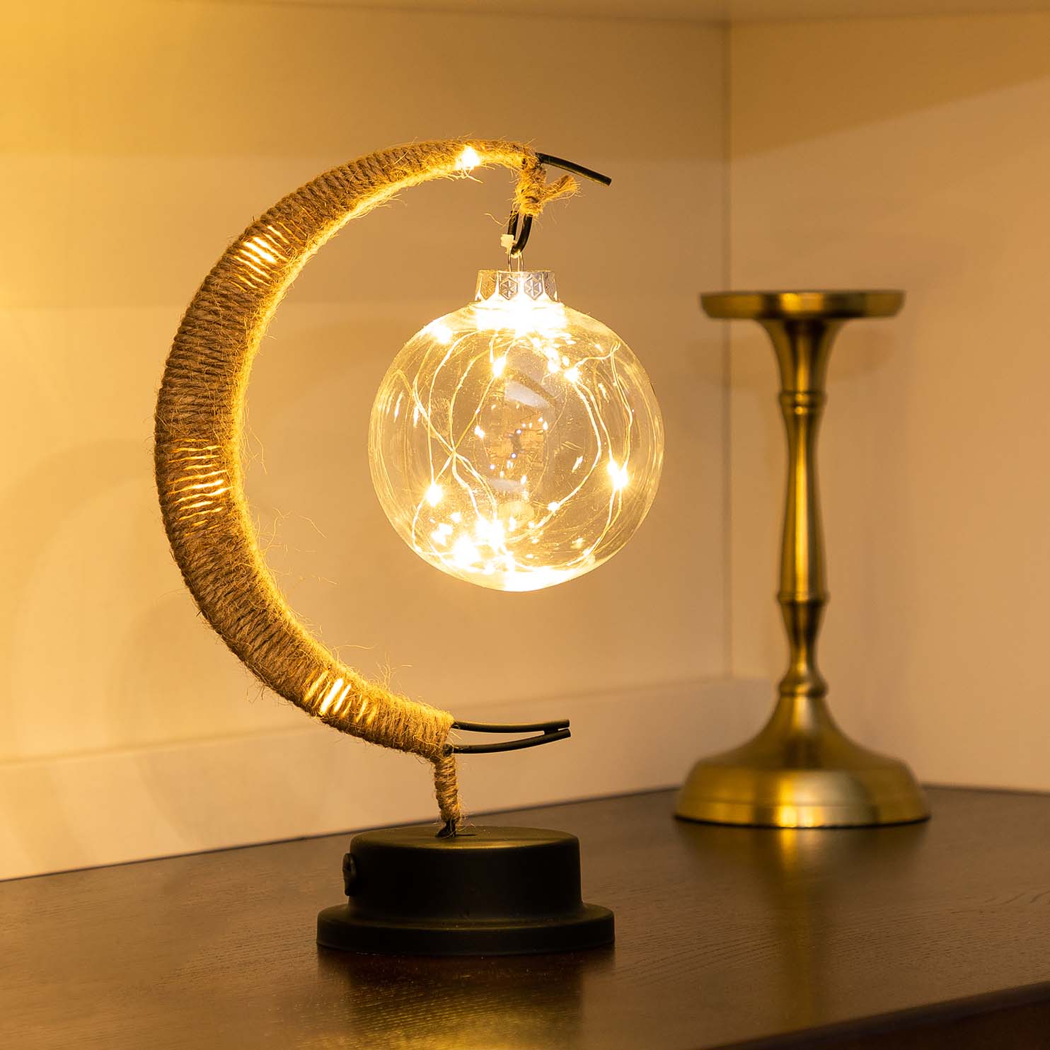 Zaczarowana – Magiczna Lampa Księżycowa