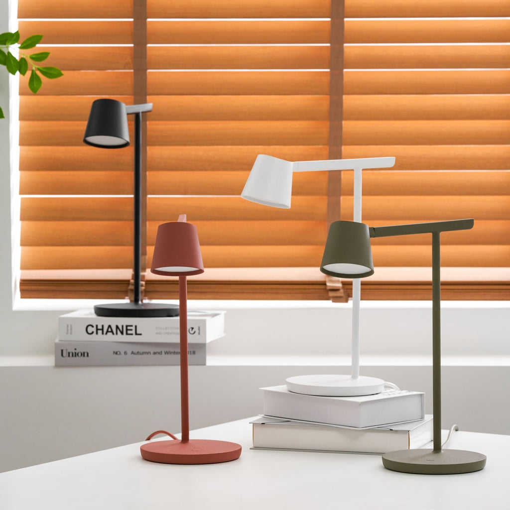 Kärnbordslampa — kompakt modern profil