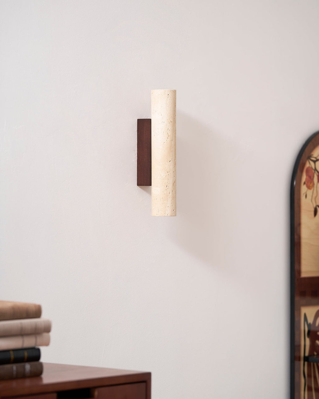 Solis Column Wall Lamp — Minimal Cylindrical Form