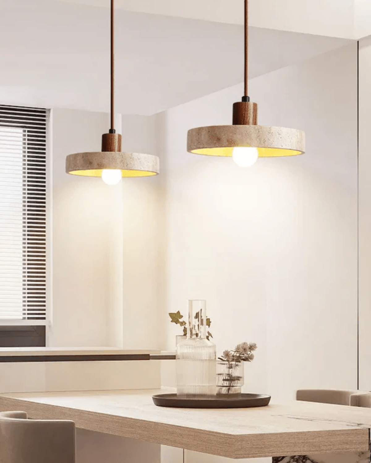 Kira Elegant Travertin Hengelampe Naturlig Steinfinish