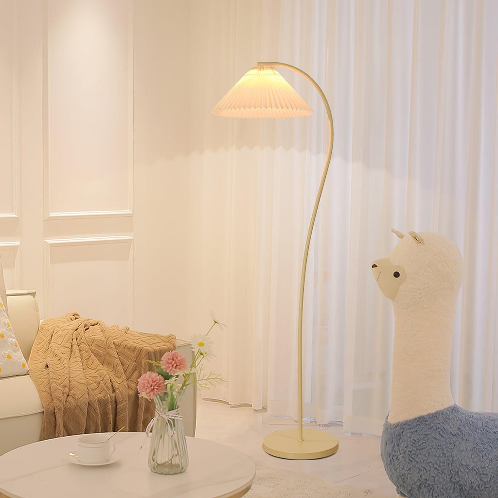 Crescini weiche, plissierte Stehlampe