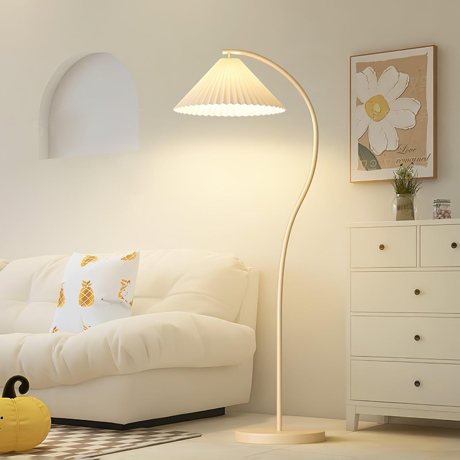 Crescini weiche, plissierte Stehlampe