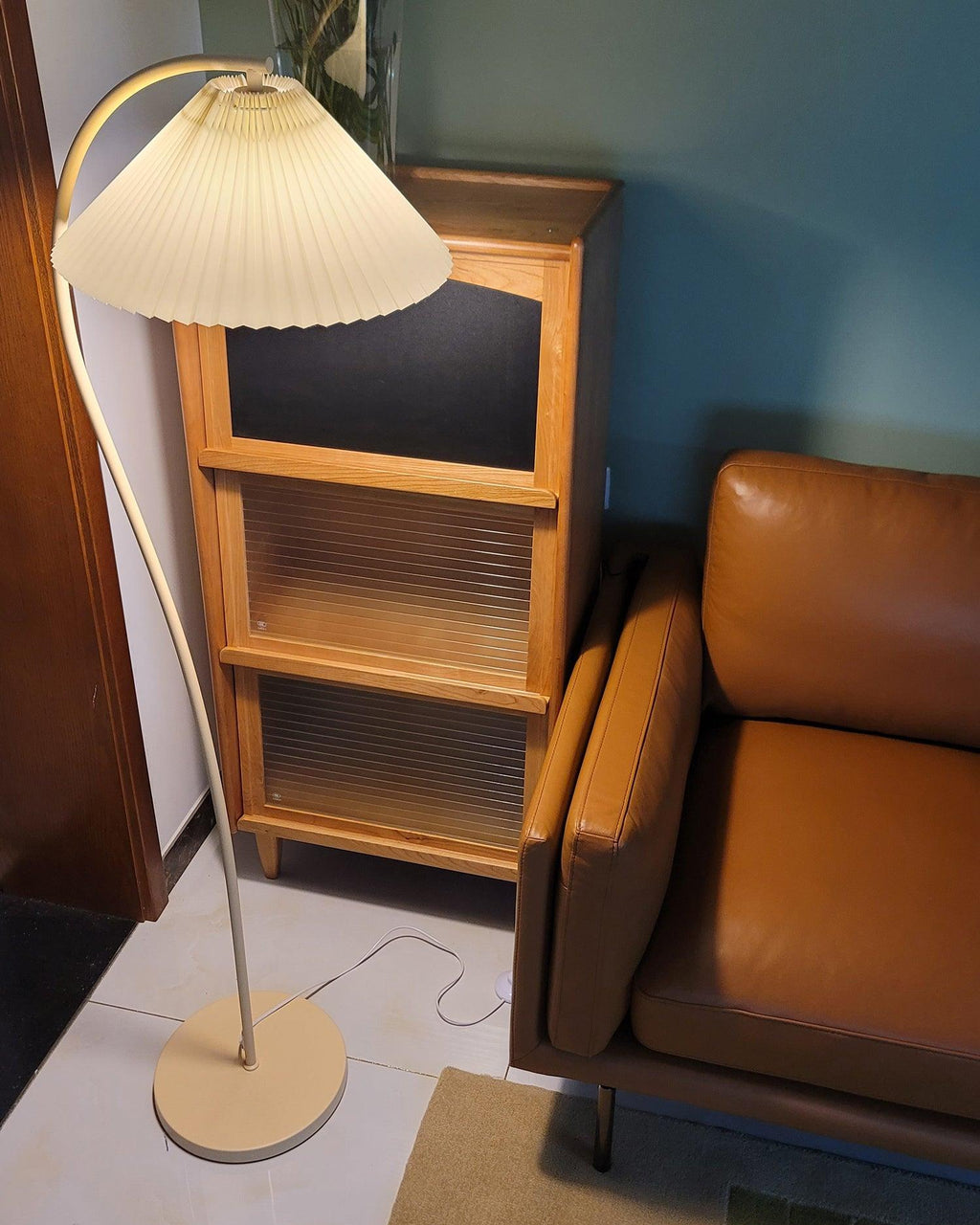 Crescini weiche, plissierte Stehlampe