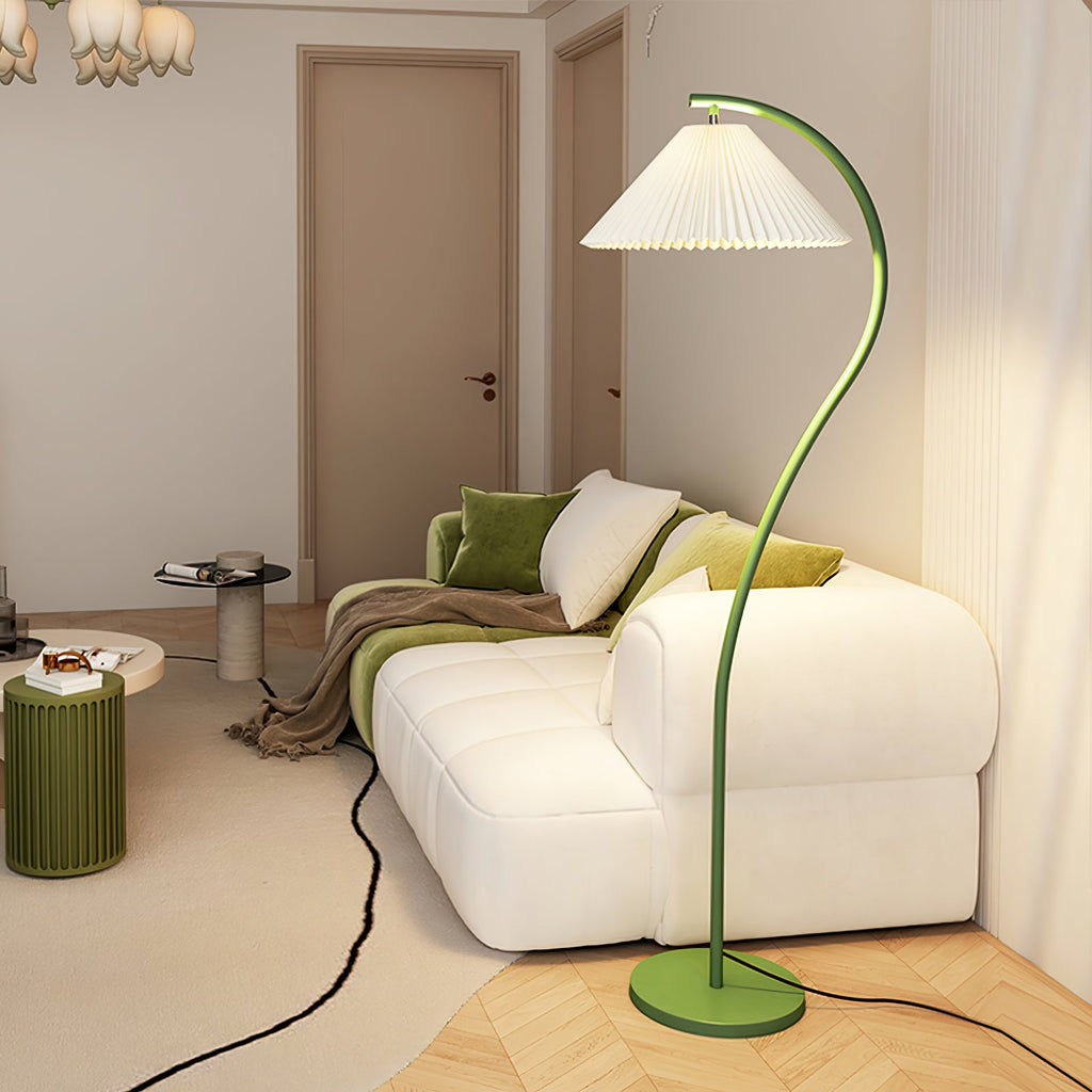 Crescini weiche, plissierte Stehlampe