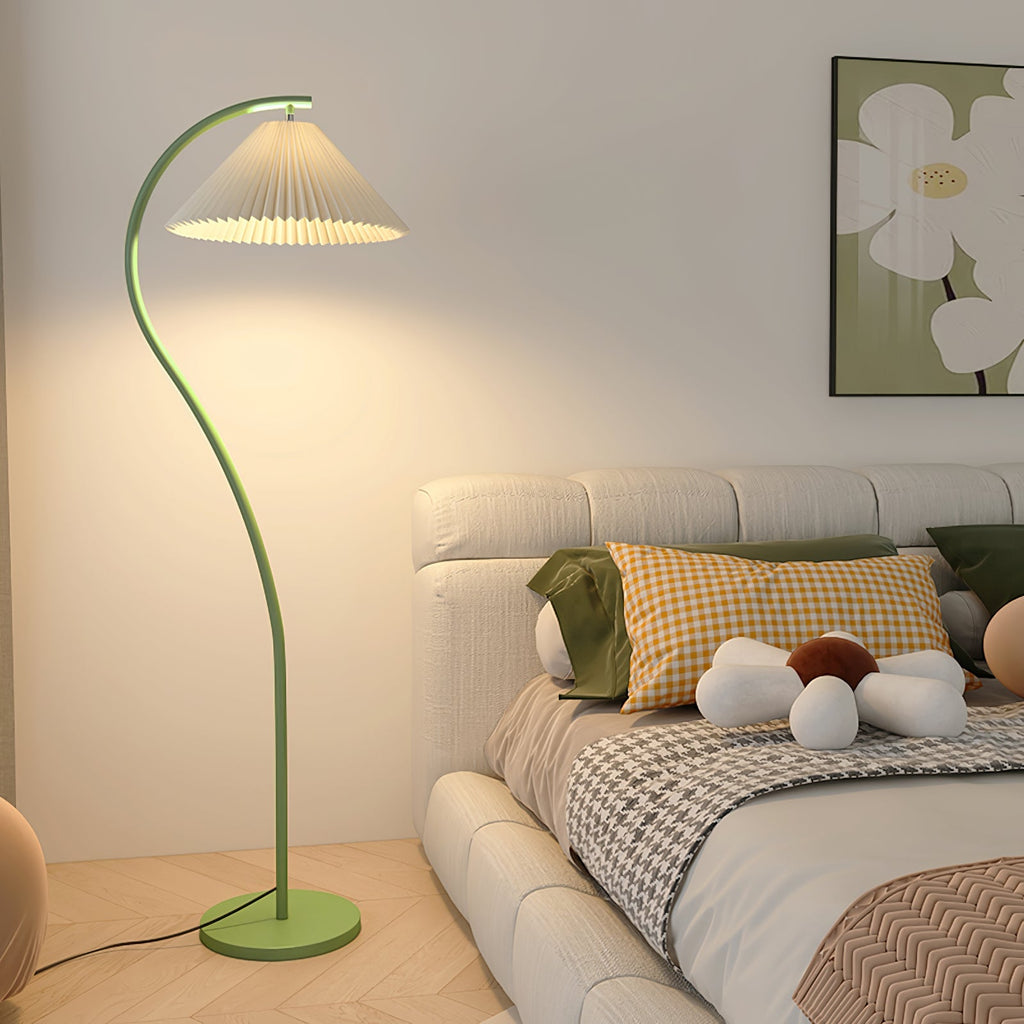 Crescini weiche, plissierte Stehlampe