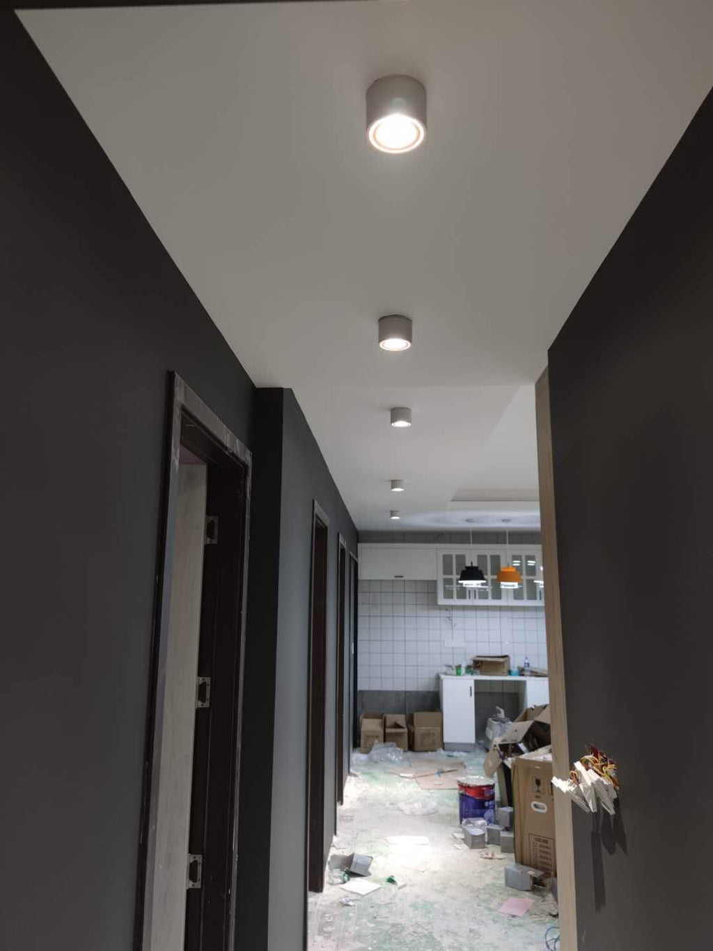 Nowoczesna wpuszczana oprawa sufitowa LED Ember