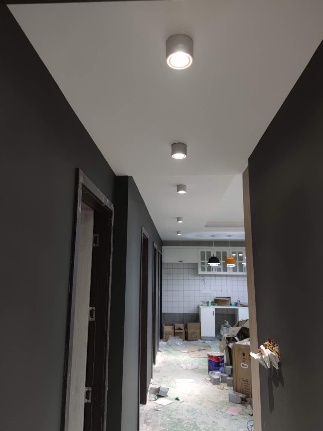 Nowoczesna wpuszczana oprawa sufitowa LED Ember