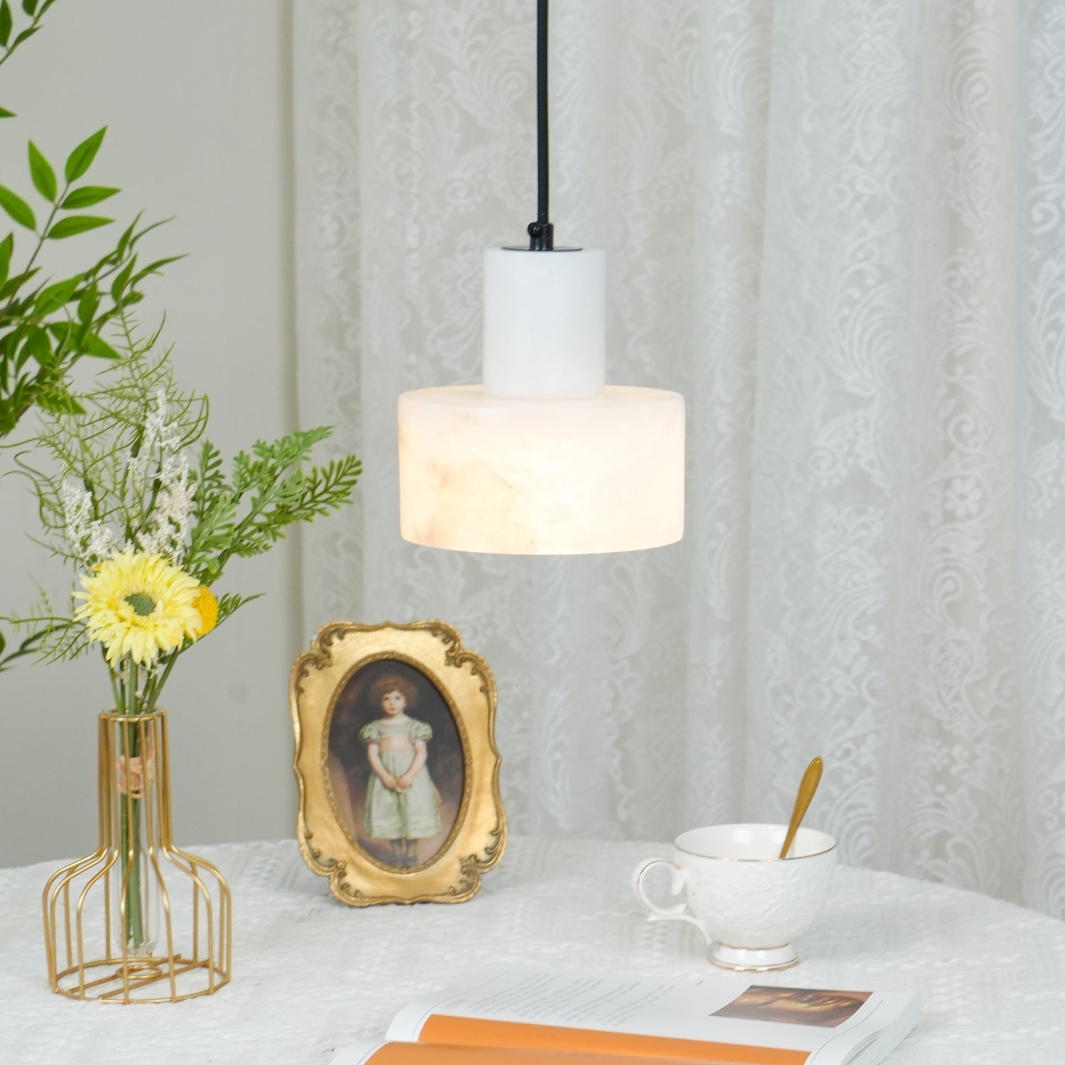 Handgeschnitzte Alabaster-Pendelleuchte Cyls