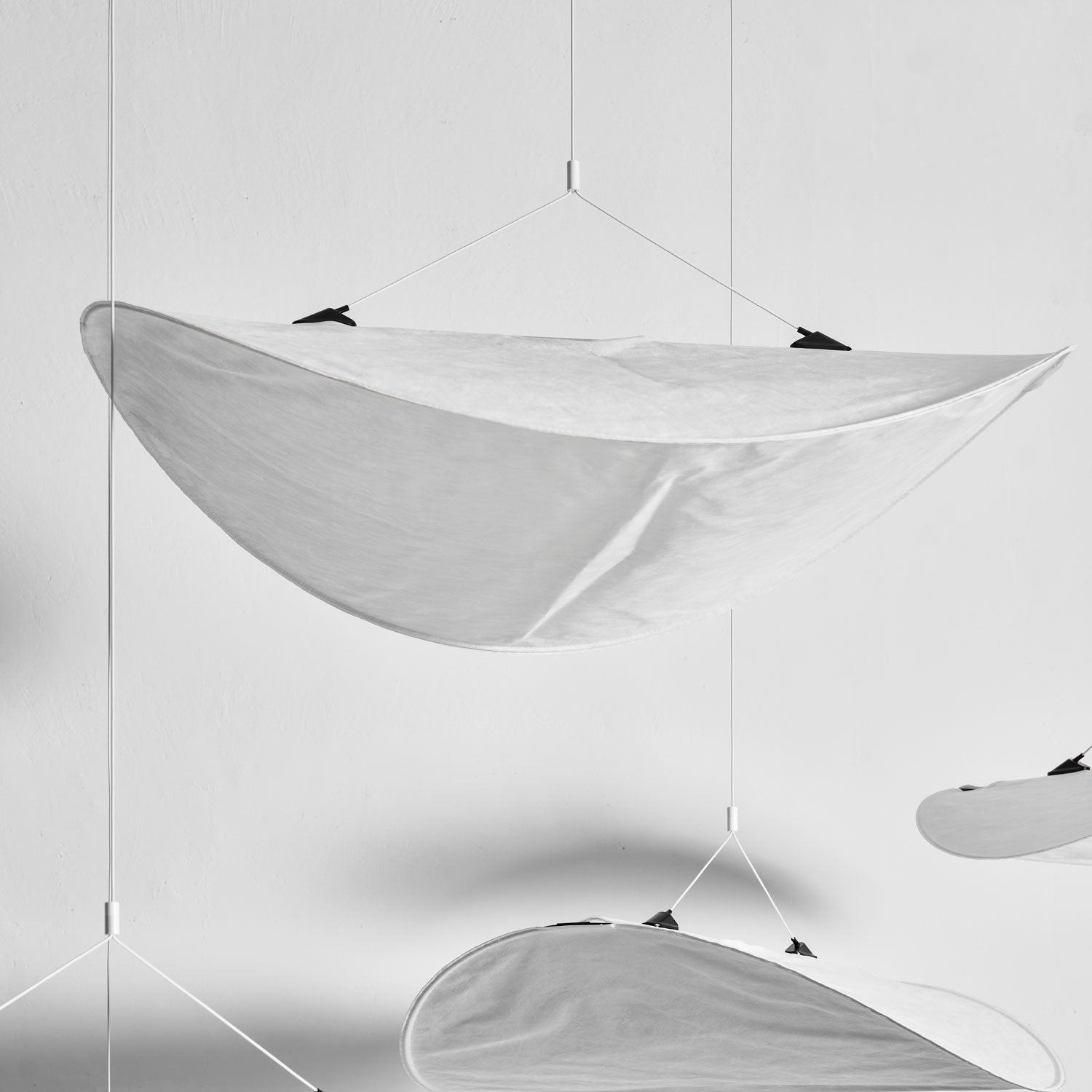 Tense Tyvek Pendant Lamp — Multi-Disc Arrangement