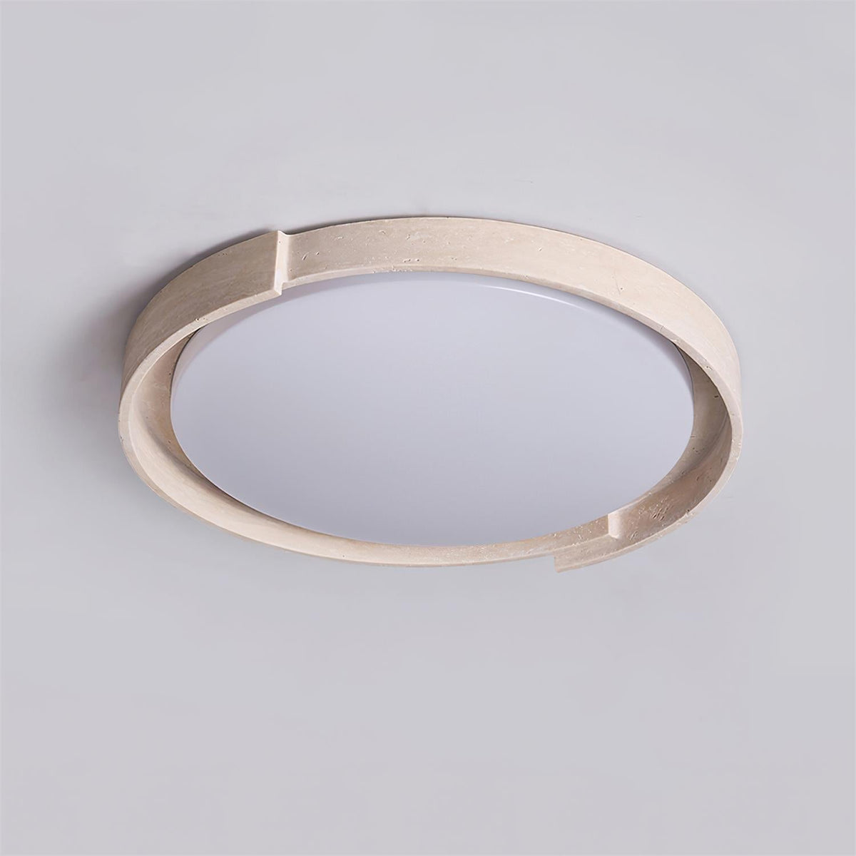 Juvio minimalistisk rund loftlampe i travertin — integreret LED, akrylrand, varm hvid
