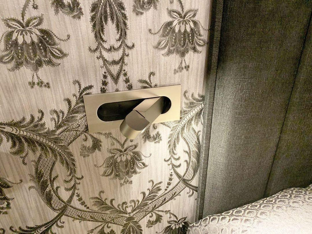 Lampada da lettura LED moderna da comodino — Interruttore a pressione nascosto