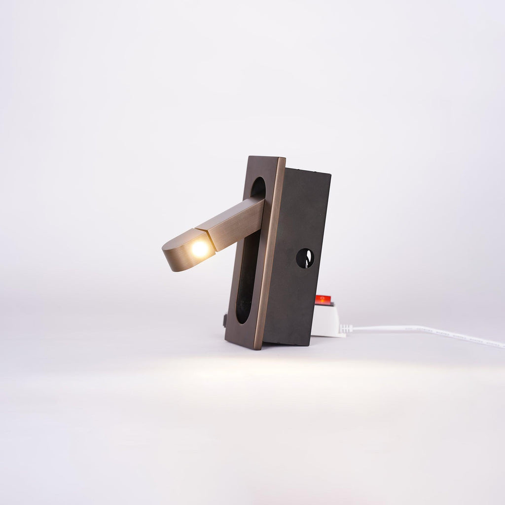 Lampada da lettura LED moderna da comodino — Interruttore a pressione nascosto