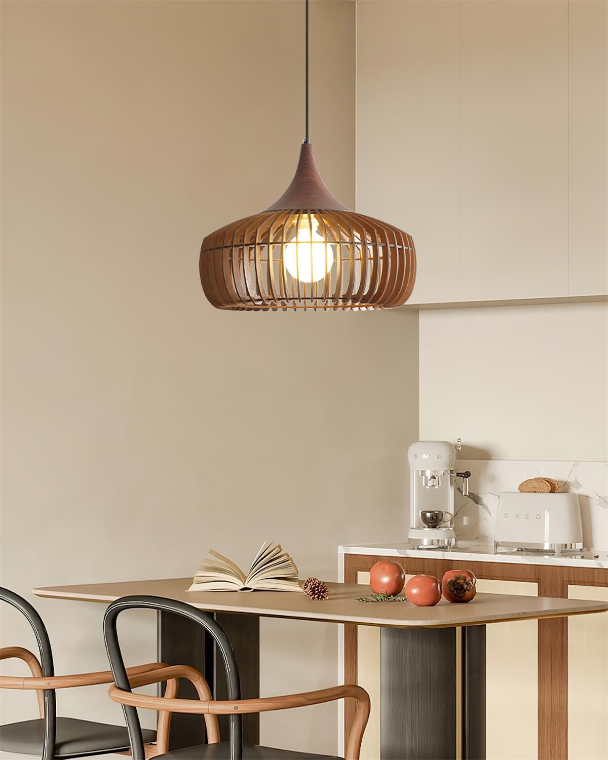 Hängende Deckenlampe Zivora aus natürlichem Bambus und Rattan