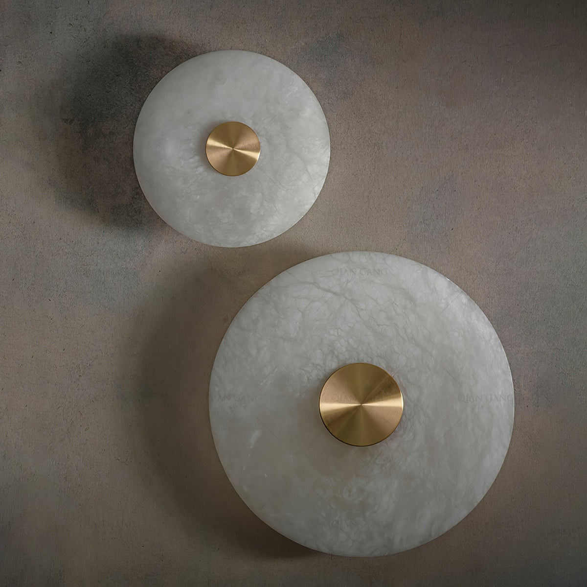 Selina taklampe i alabast - minimalistisk ~5W, diameter 20–35cm, høyde 7cm