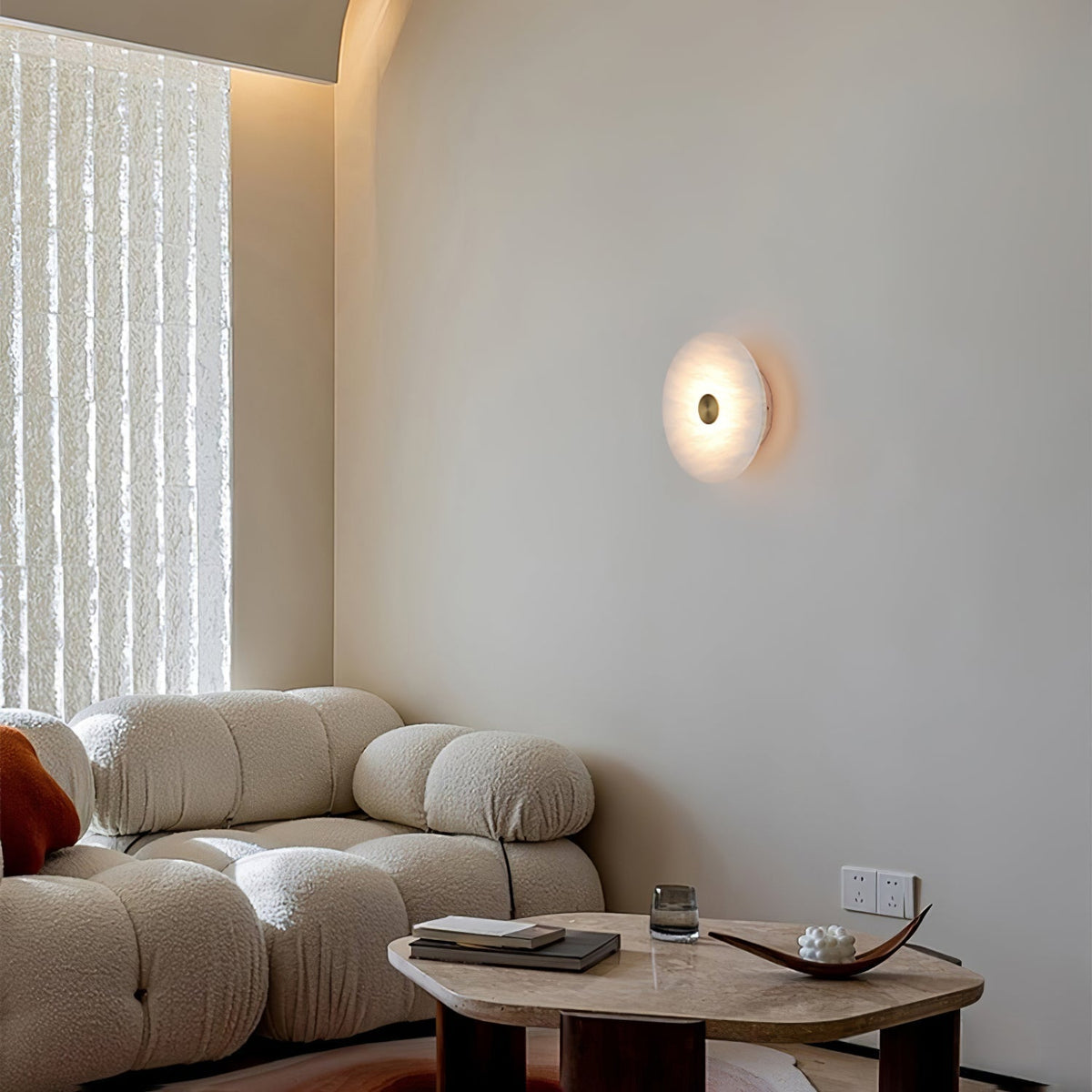 Selina taklampe i alabast - minimalistisk ~5W, diameter 20–35cm, høyde 7cm