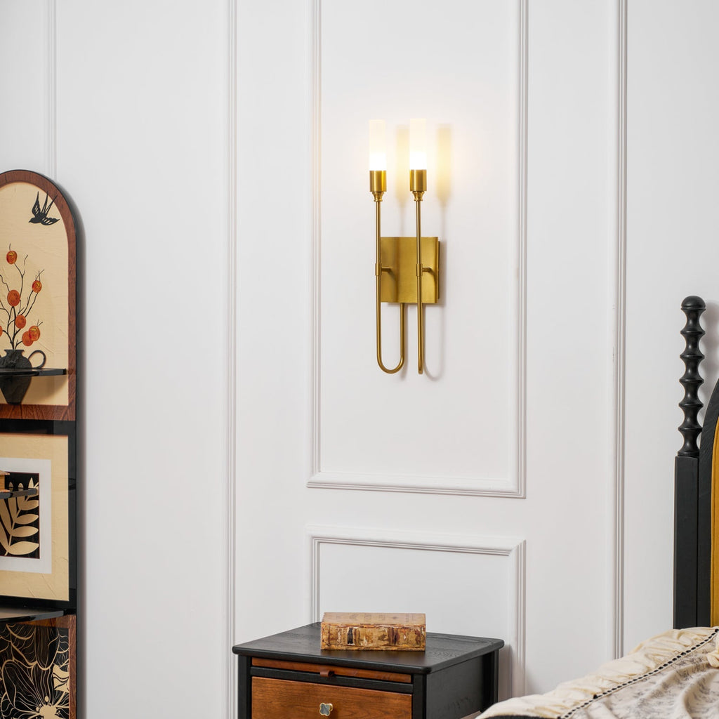 Nástěnné svítidlo s dvojitou šipkou — symetrický design se dvěma světly