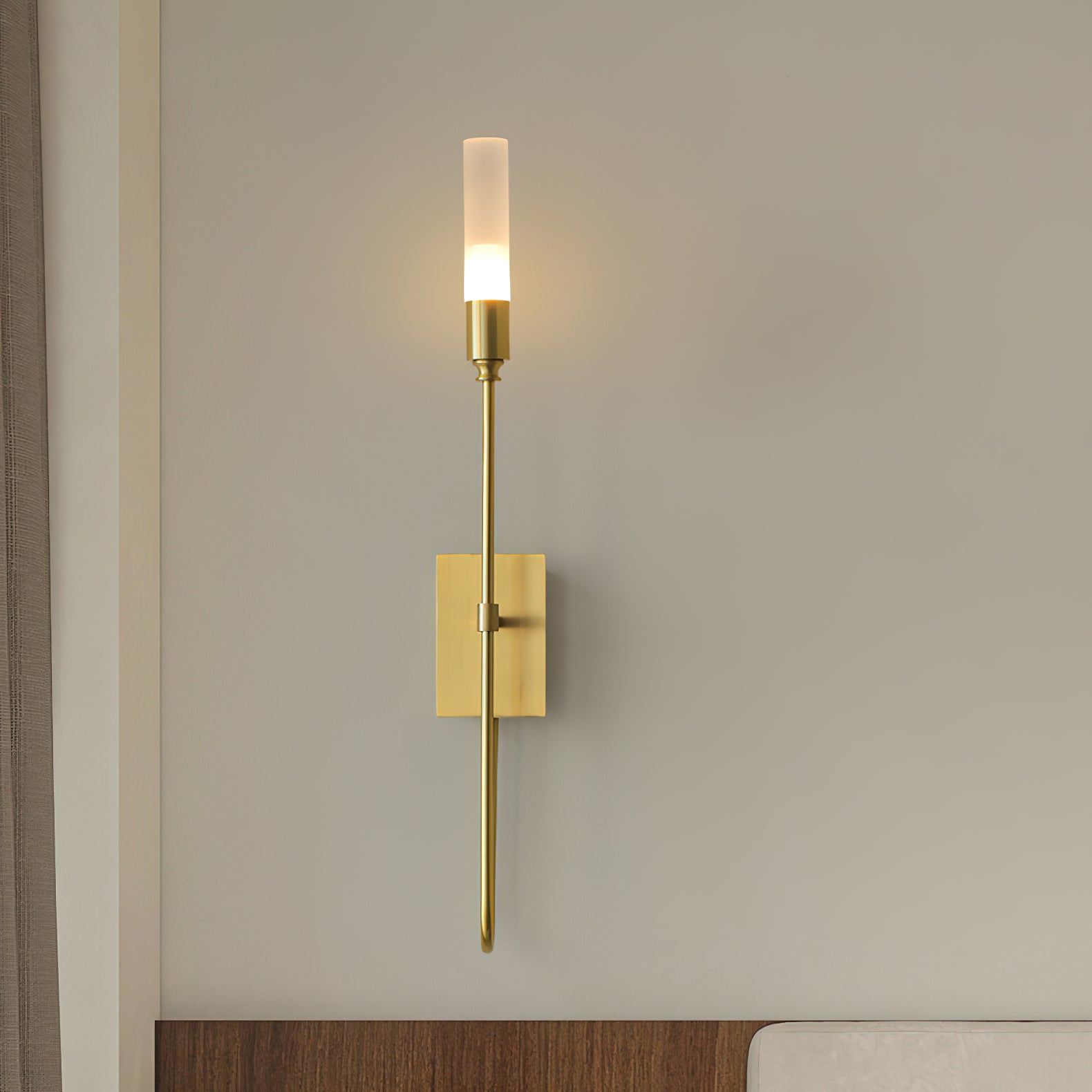Nástěnné svítidlo s dvojitou šipkou — symetrický design se dvěma světly