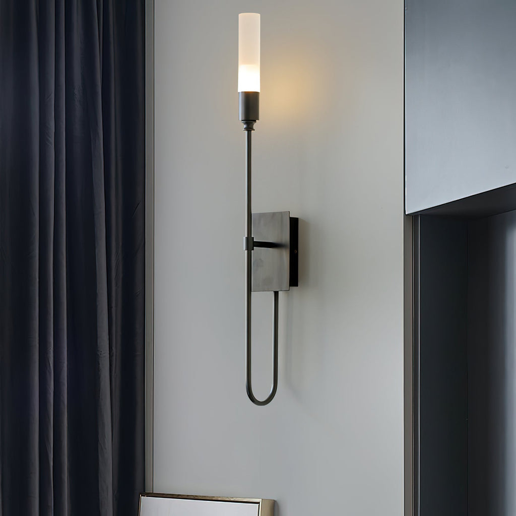 Nástěnné svítidlo s dvojitou šipkou — symetrický design se dvěma světly