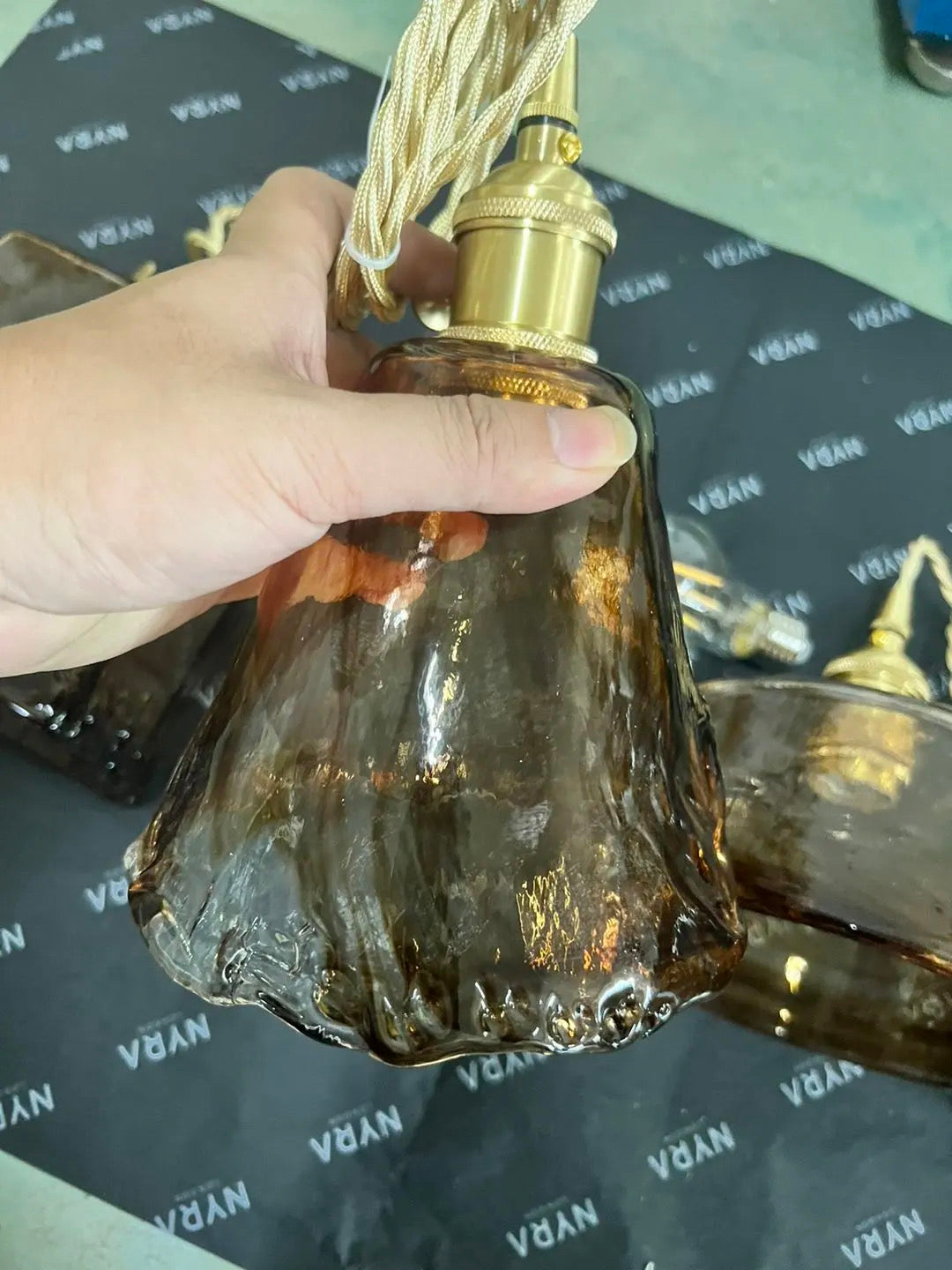 Amirino staklena svjetla