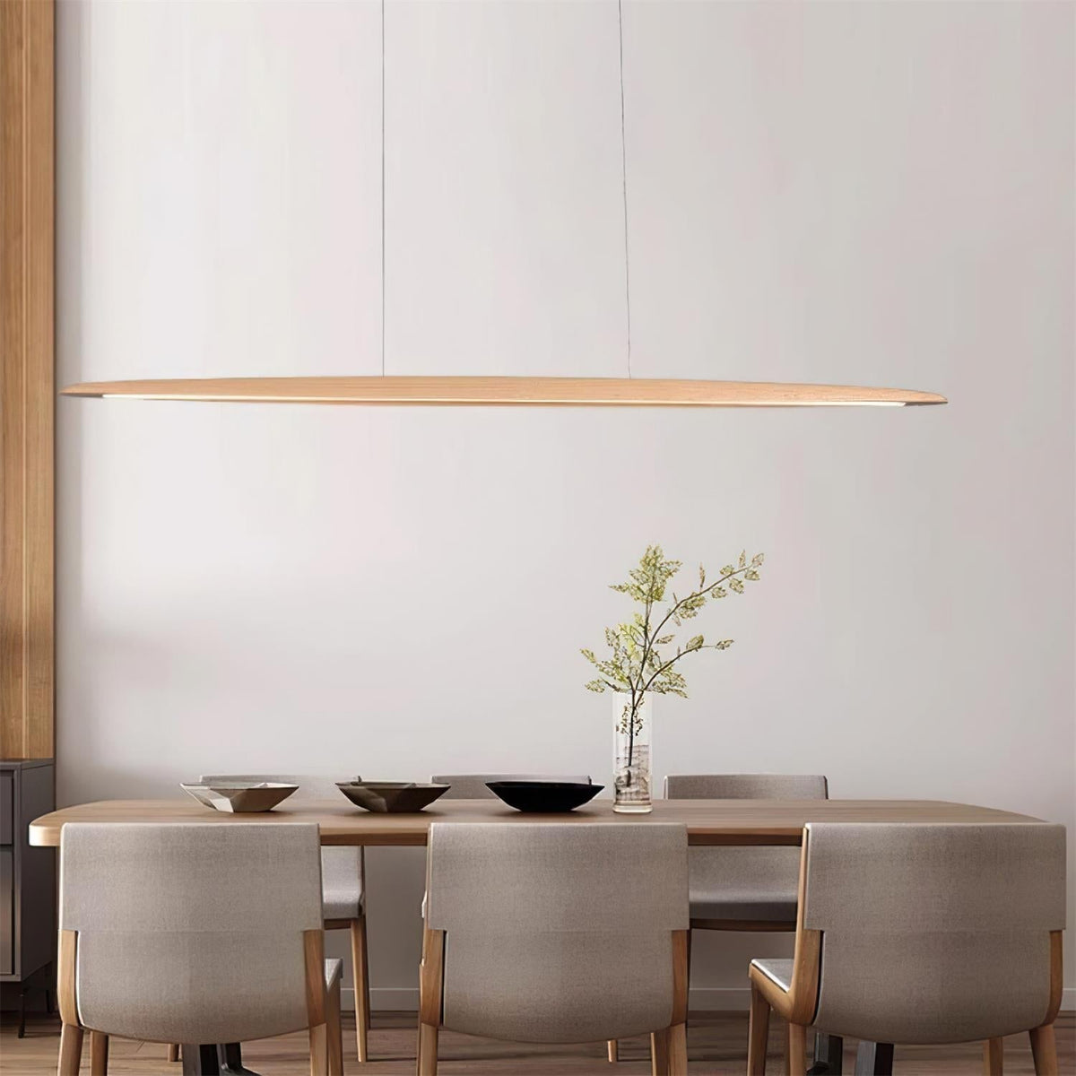 Lampada a sospensione LED in legno Duvane da 130cm — 24W 3000K bianco caldo, cablaggio fisso