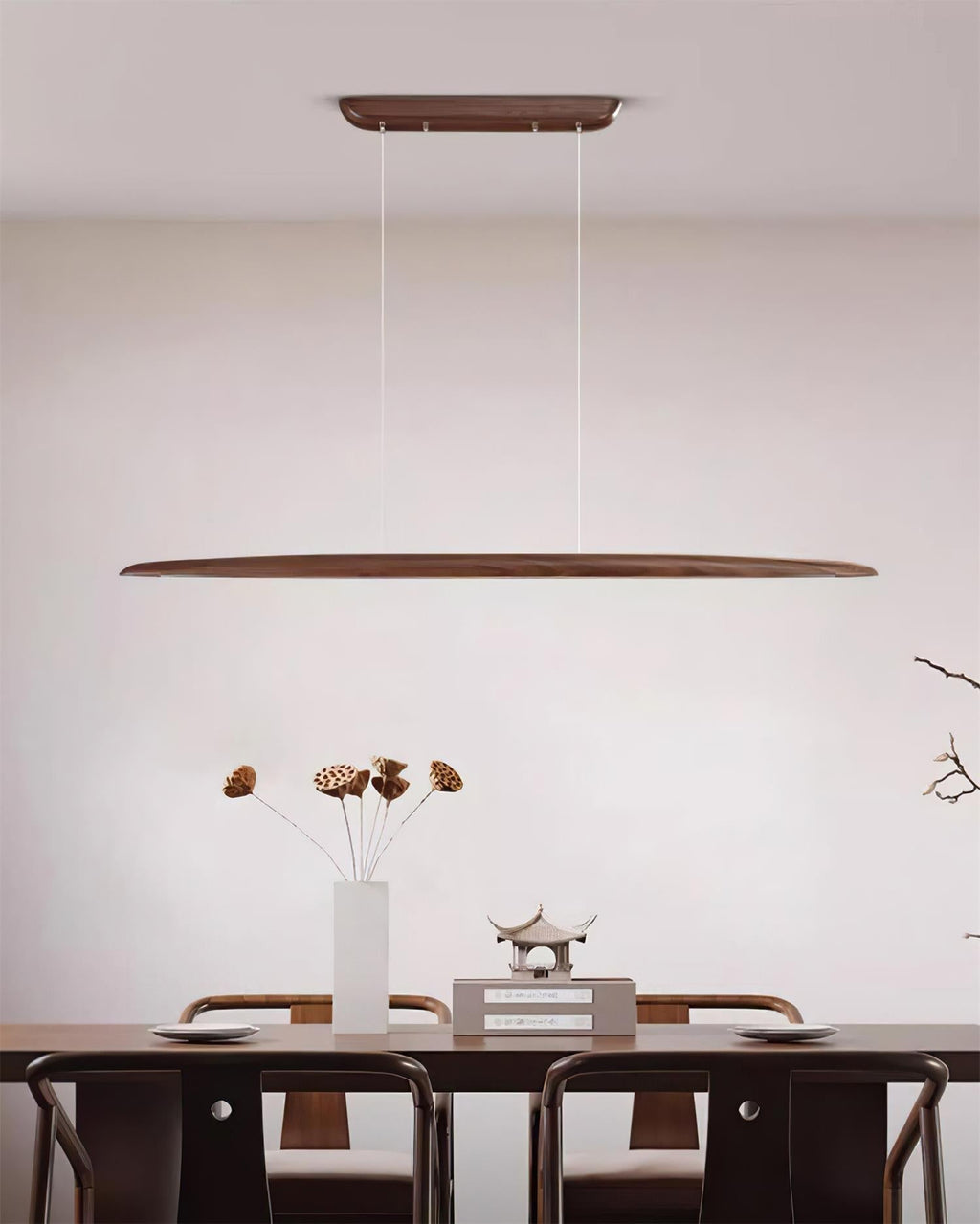 Lampada a sospensione LED in legno Duvane da 130cm — 24W 3000K bianco caldo, cablaggio fisso