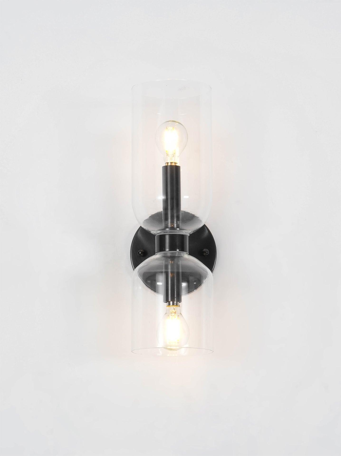 Edie moderne vegglampe – skulpturelt søyledesign, varm belysning