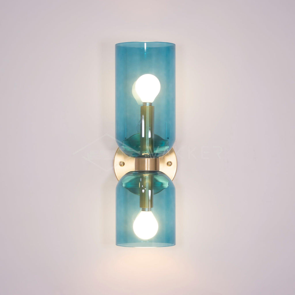 Edie moderne vegglampe – skulpturelt søyledesign, varm belysning