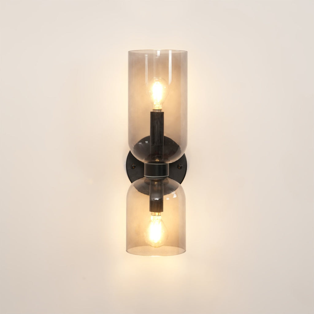 Edie moderne vegglampe – skulpturelt søyledesign, varm belysning