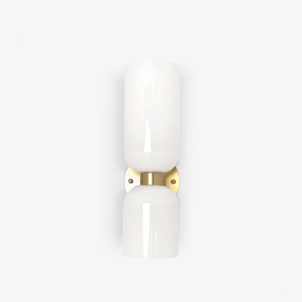 Edie moderne vegglampe – skulpturelt søyledesign, varm belysning