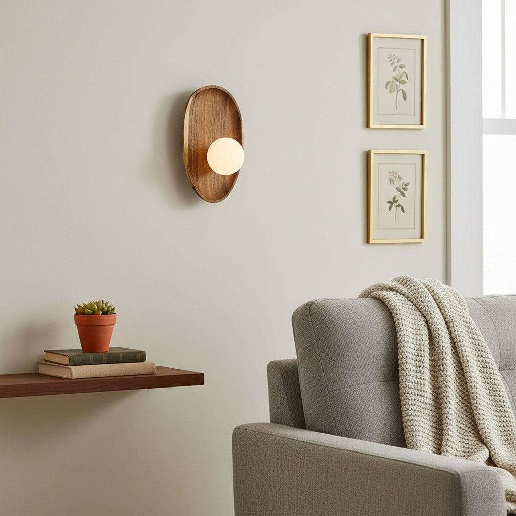 Nástěnné svítidlo Eivor — minimalistická silueta, měkké ambientní osvětlení
