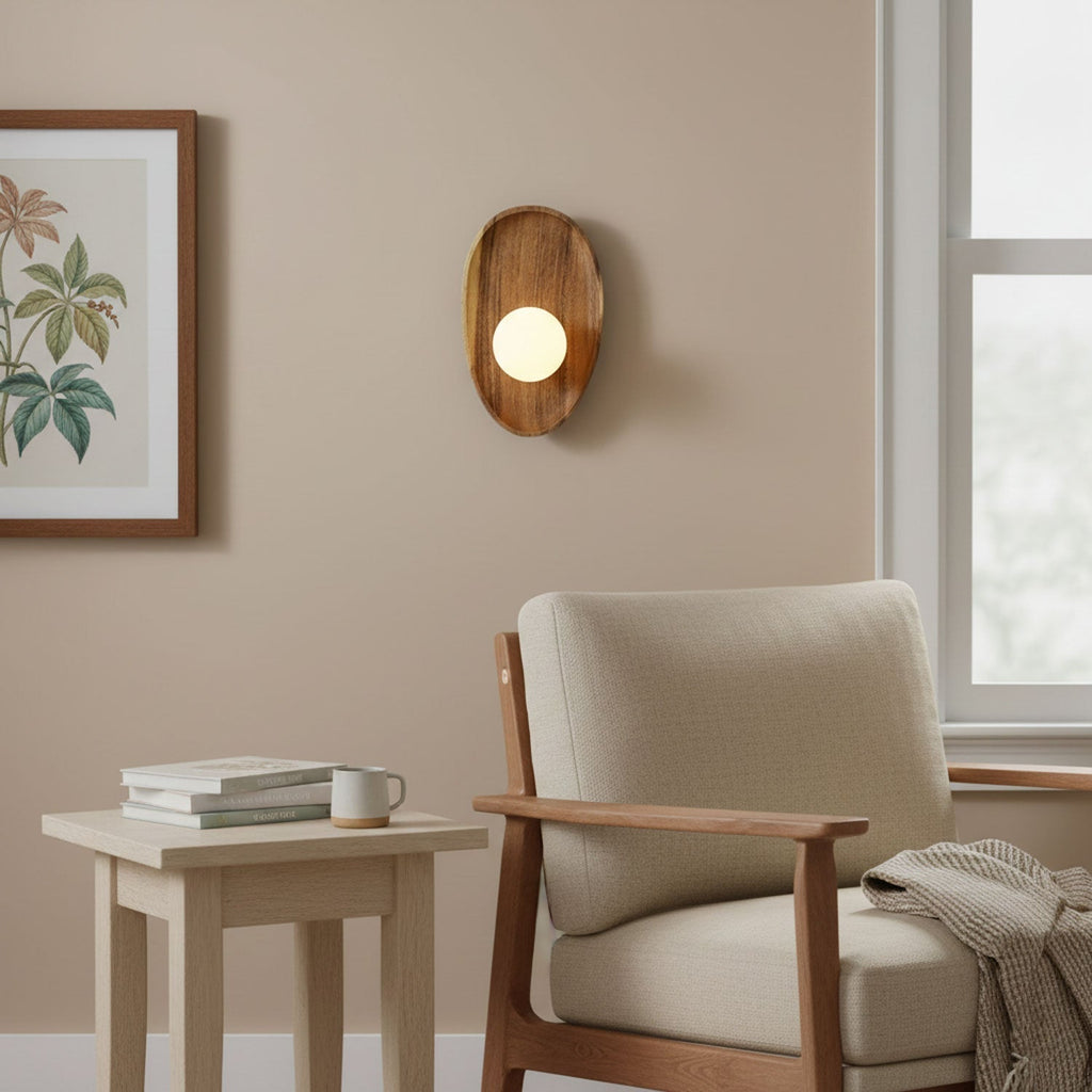 Nástěnné svítidlo Eivor — minimalistická silueta, měkké ambientní osvětlení