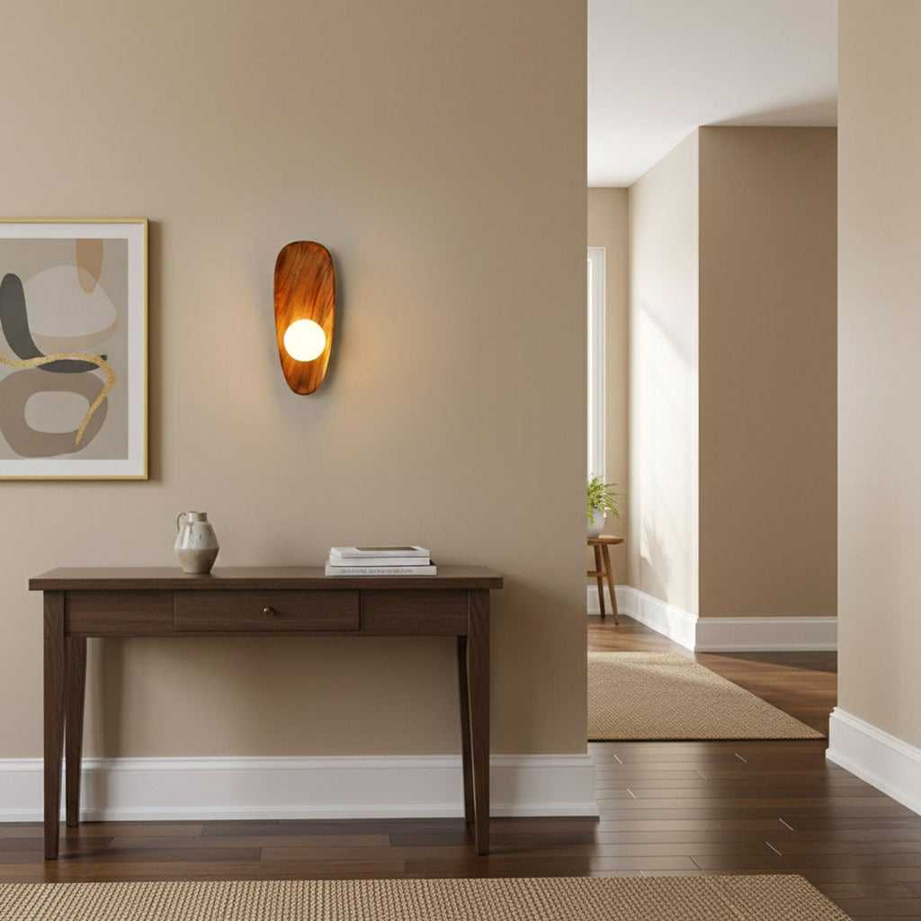 Nástěnné svítidlo Eivor — minimalistická silueta, měkké ambientní osvětlení