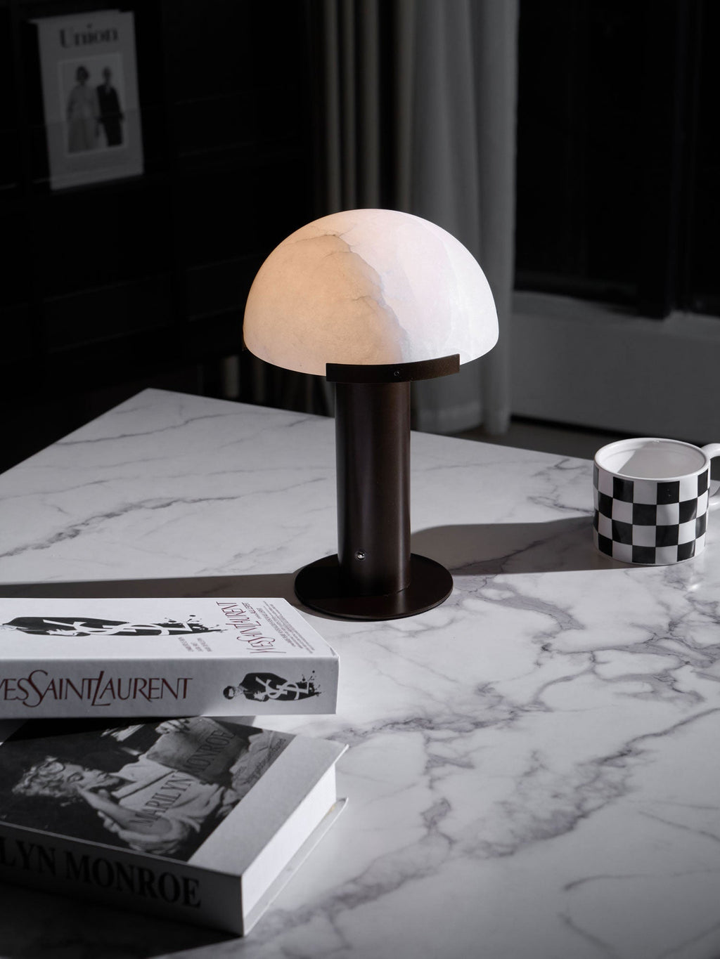 Elegance Minimalist Alabaster Table Lamp