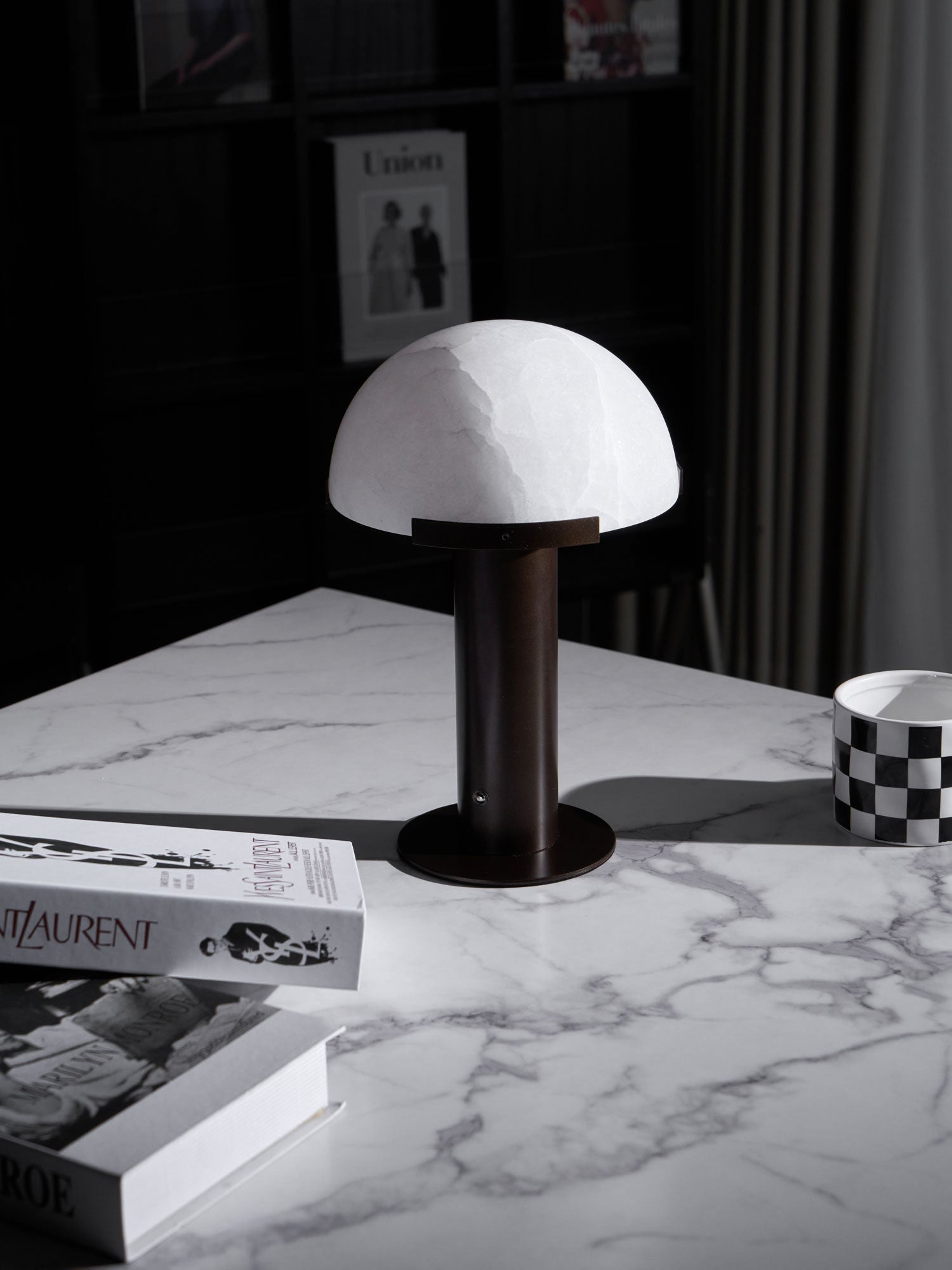 Elegance Minimalist Alabaster Table Lamp