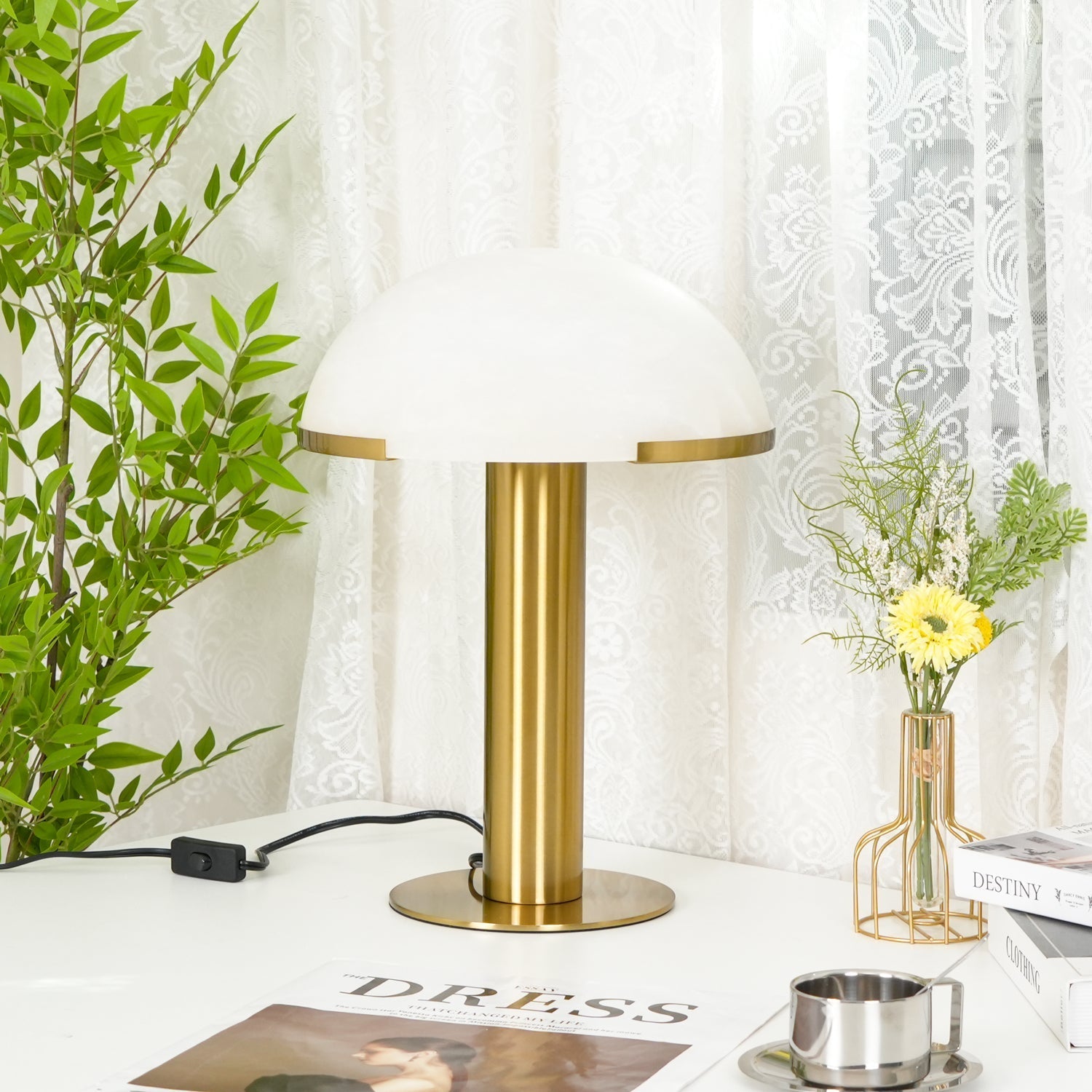 Elegance Minimalist Alabaster Table Lamp