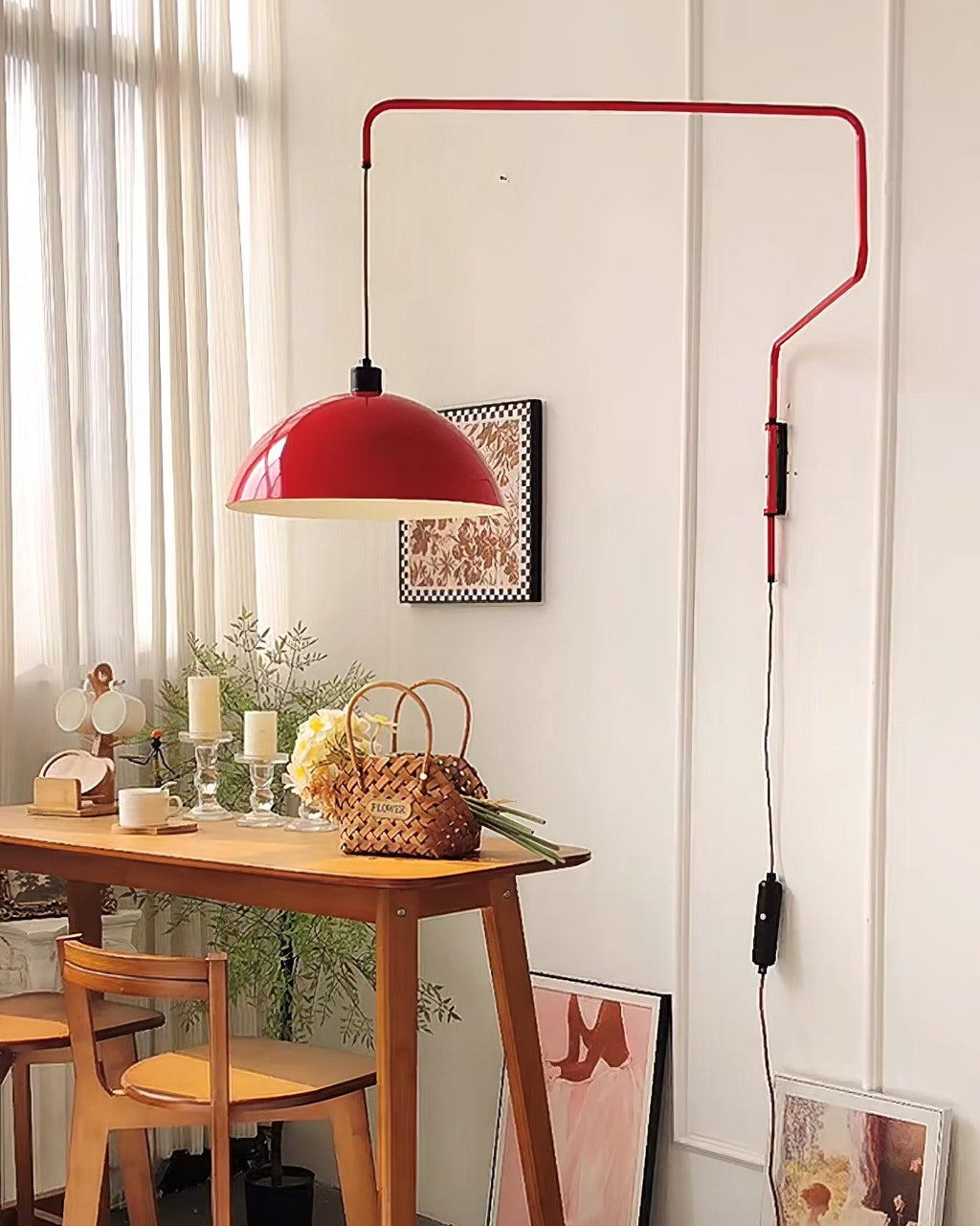 Lampada da parete Elio con spina — paralume orientabile da 40 cm, stelo regolabile