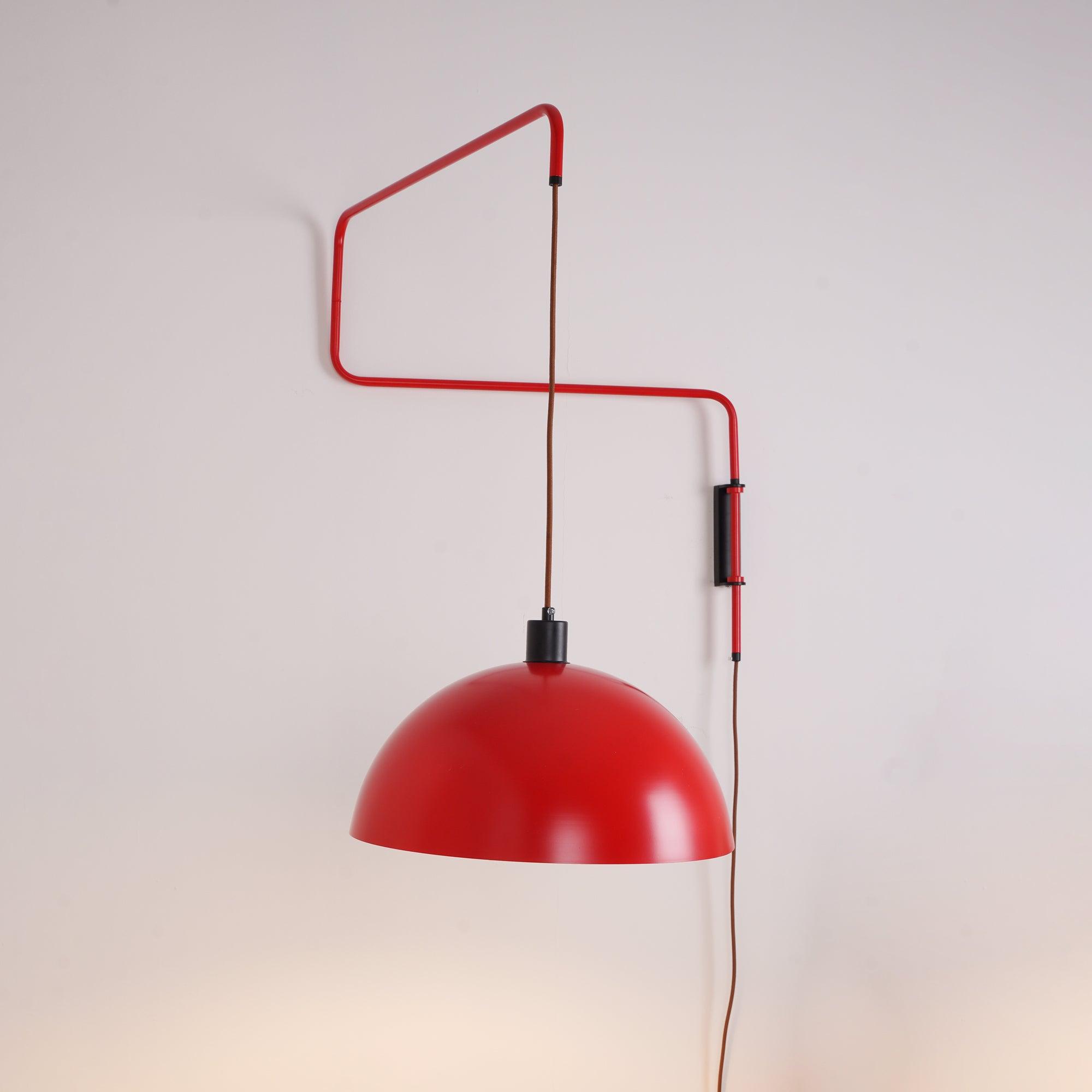 Lampada da parete Elio con spina — paralume orientabile da 40 cm, stelo regolabile