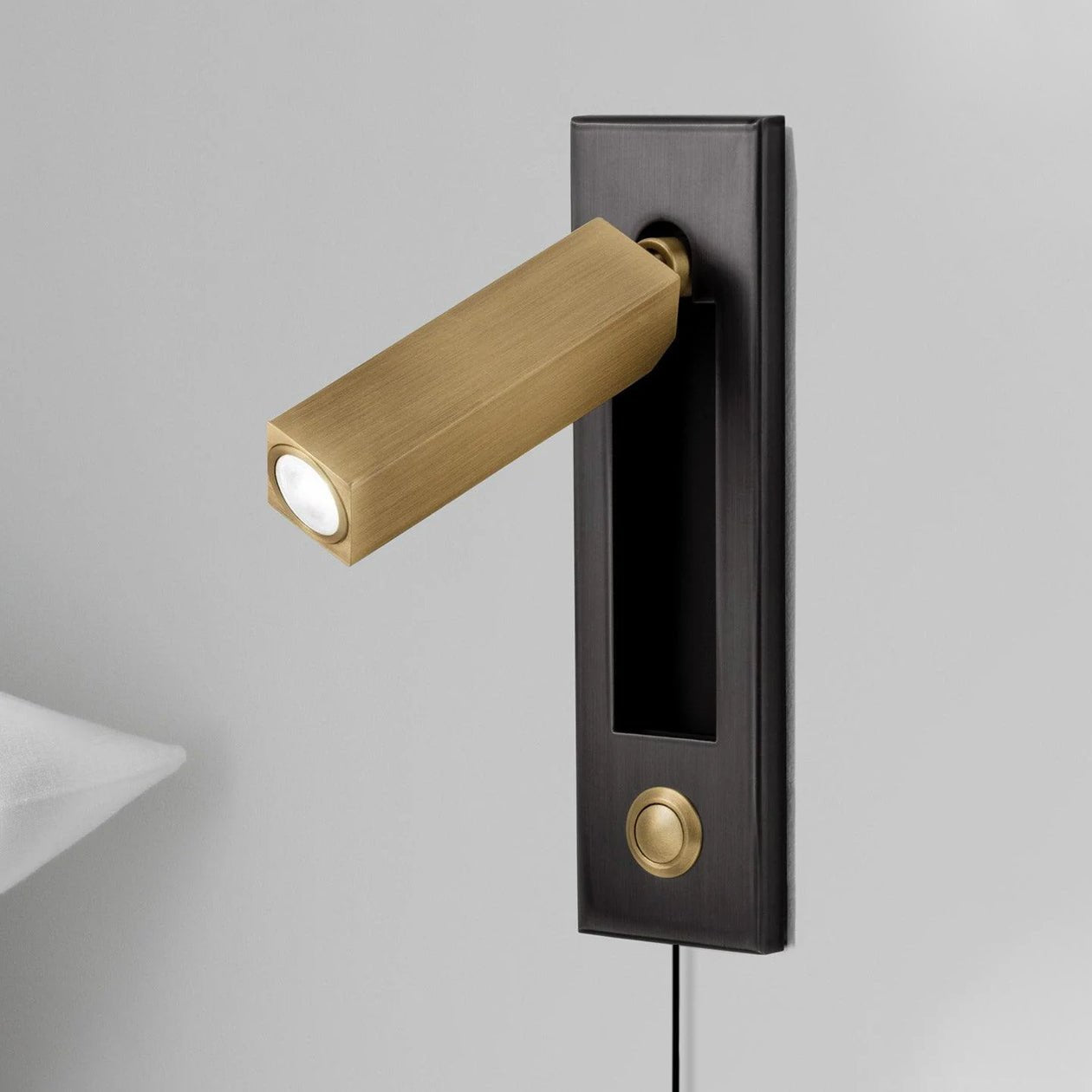 Embedded Bedside Sconce - Vakkerlight