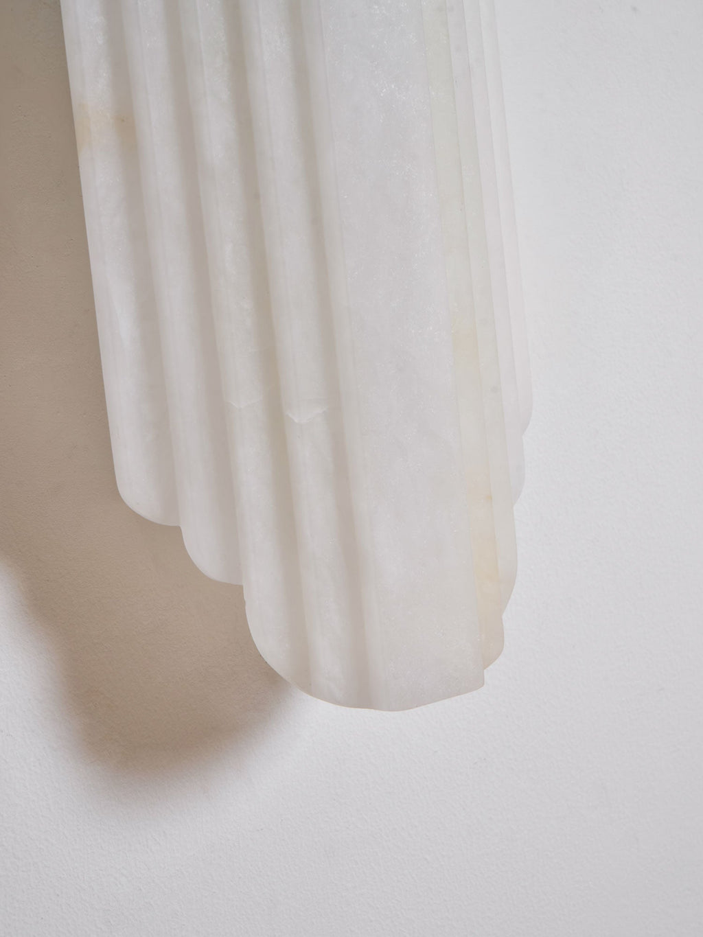 Nástěnné svítidlo Estelle Stacked Alabaster