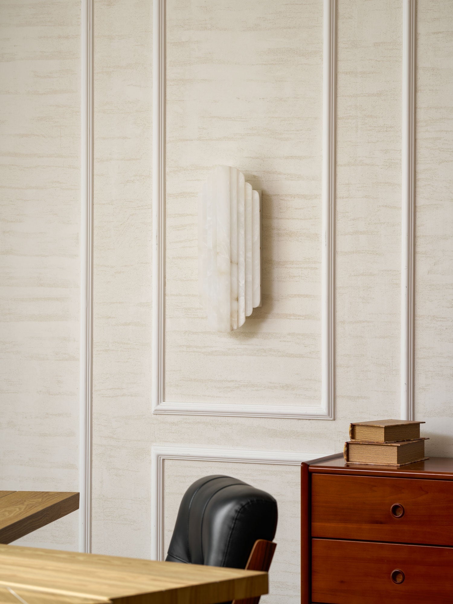 Nástěnné svítidlo Estelle Stacked Alabaster