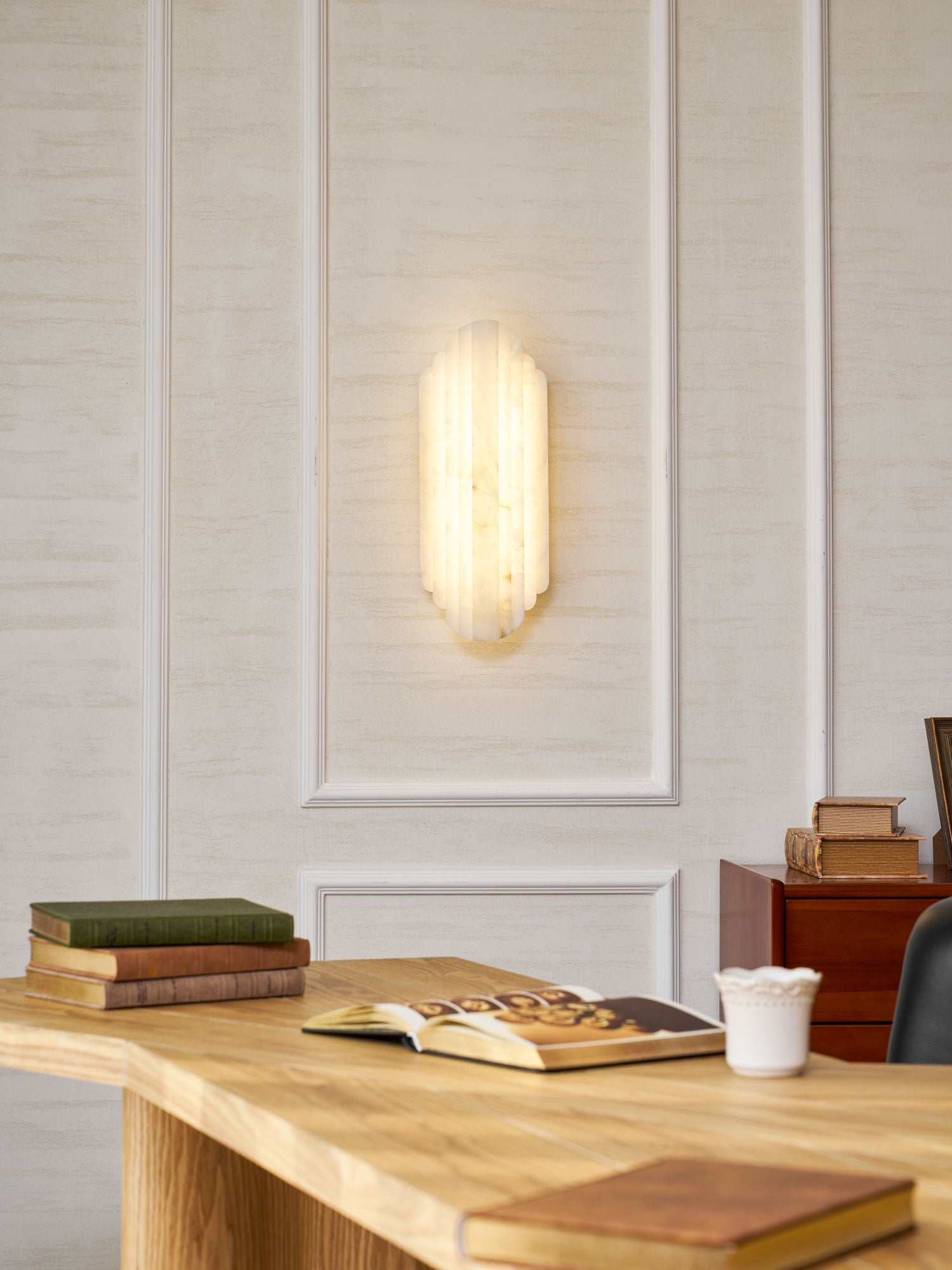 Nástěnné svítidlo Estelle Stacked Alabaster