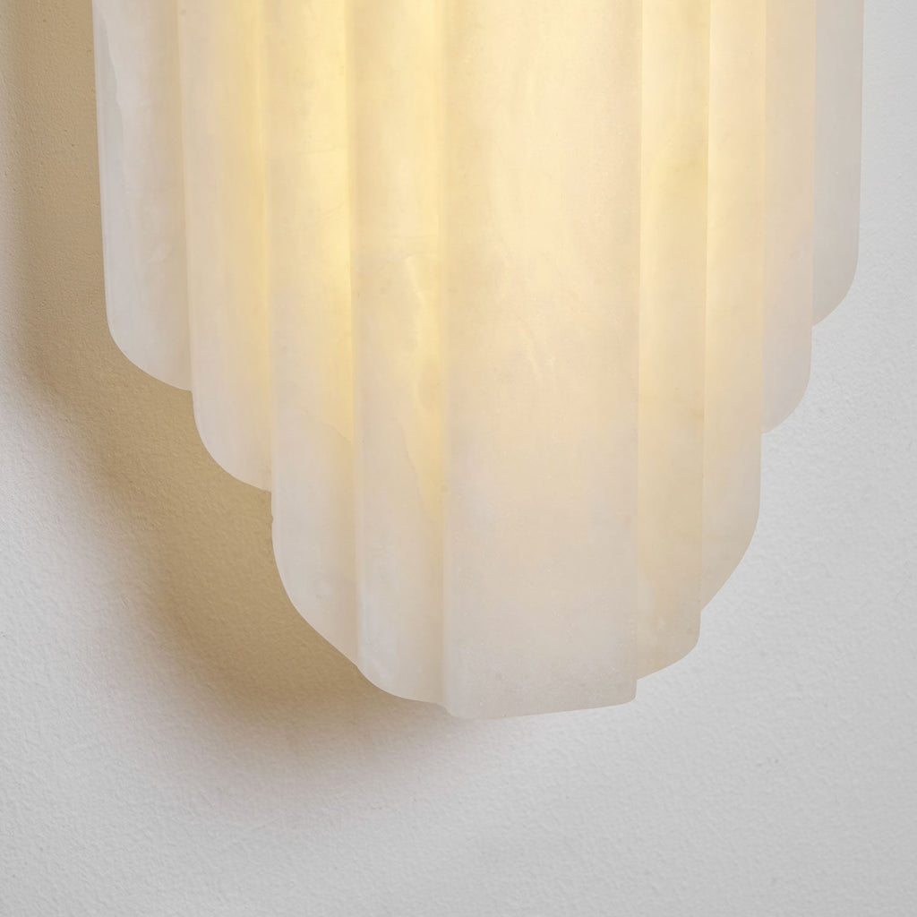 Nástěnné svítidlo Estelle Stacked Alabaster