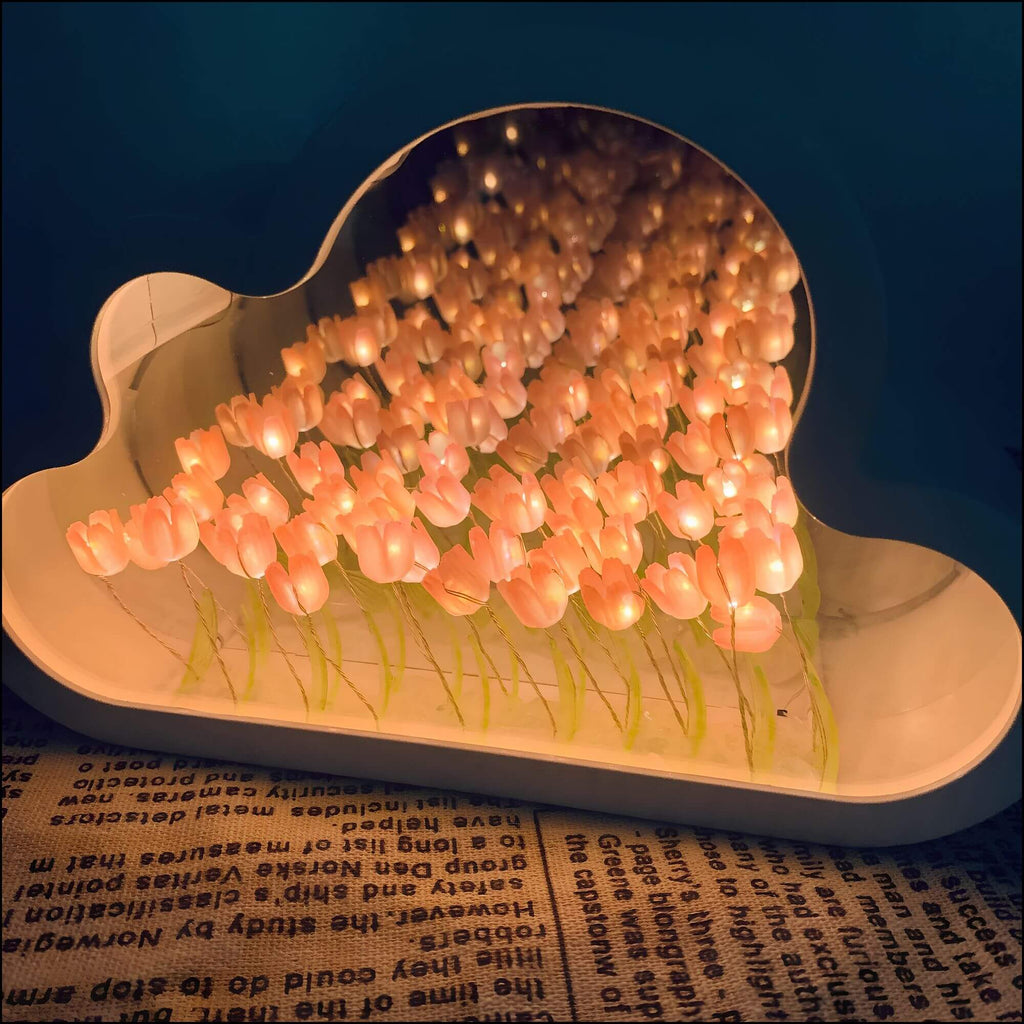 Taavita Tulips - Lustro LED z efektem nieskończoności