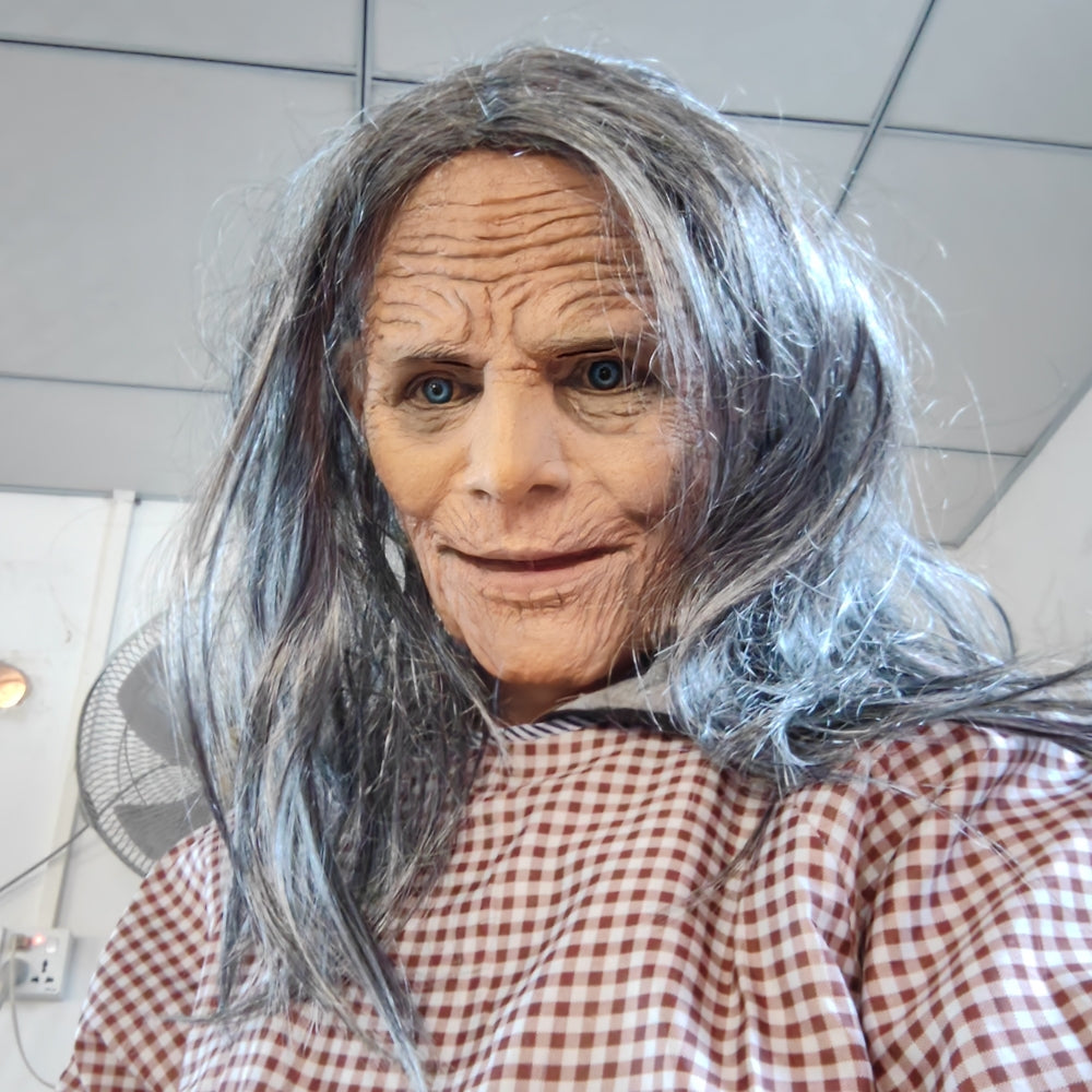 قناع الجدة الساحرة™