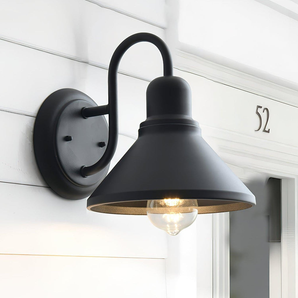 Ray vintage utendørs vegglampe med kjegleform