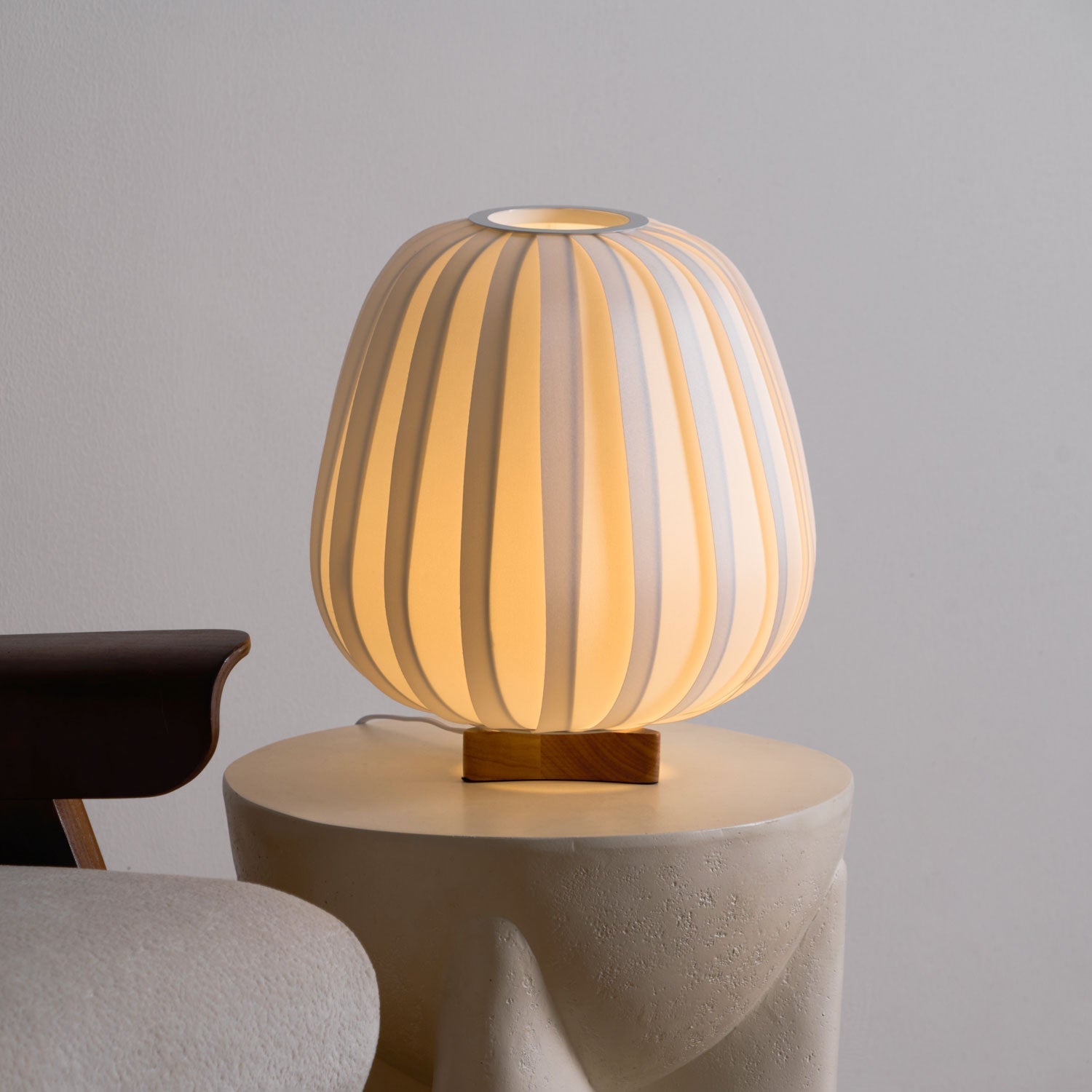 Contemporary Minimalist Fabric Table Lamp