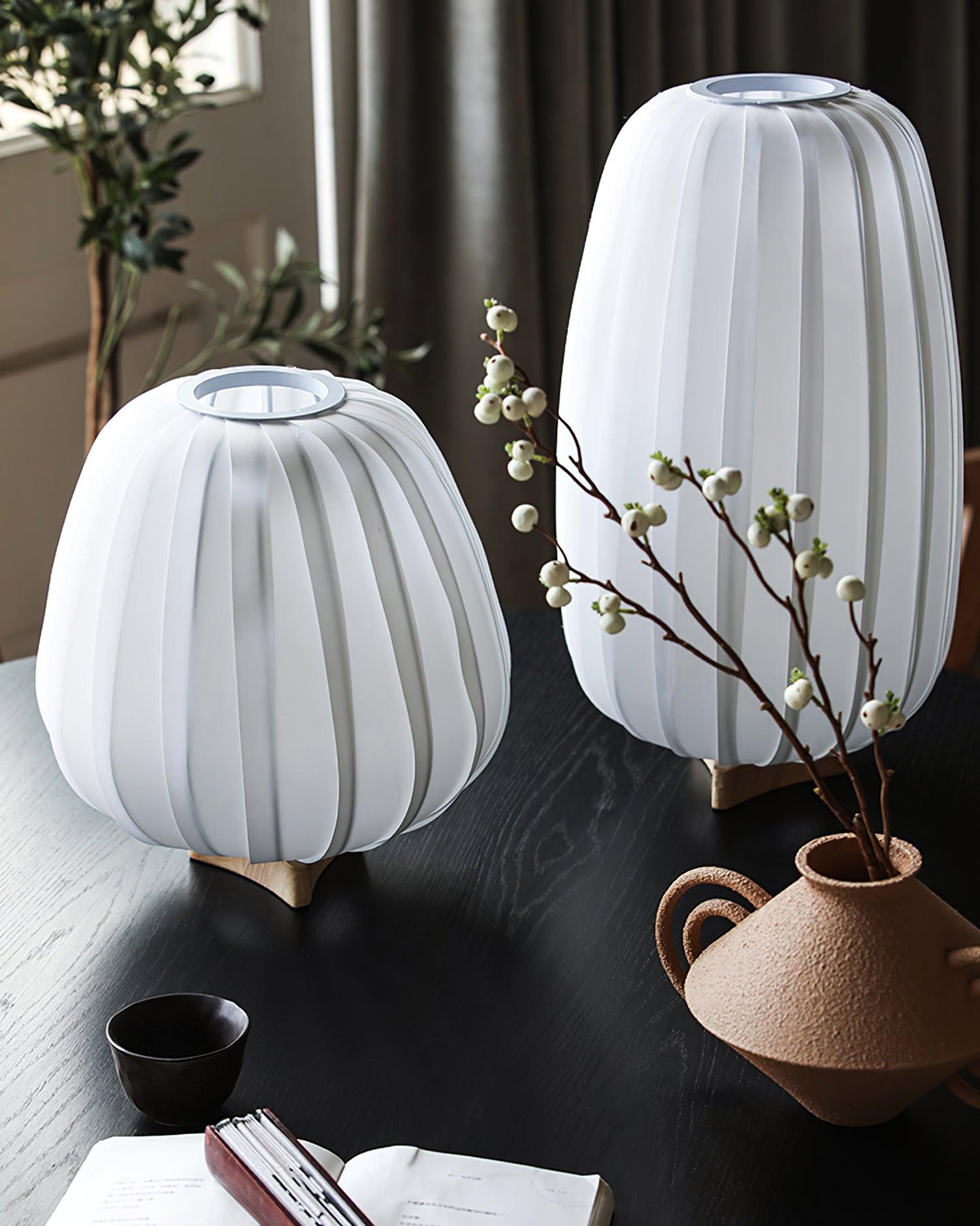 Contemporary Minimalist Fabric Table Lamp