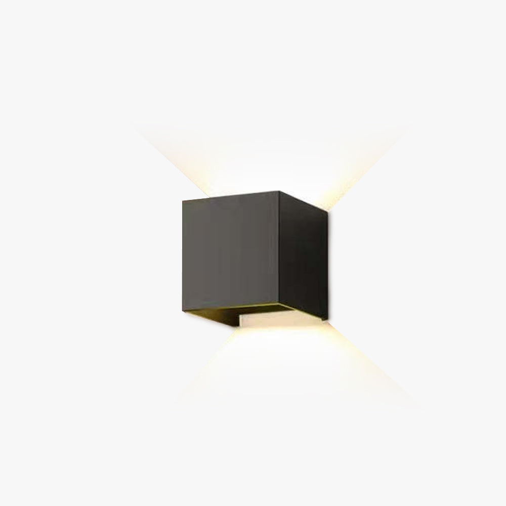 Sześcienna zewnętrzna lampa ścienna LED z metalu — regulowane światło góra/dół, IP65