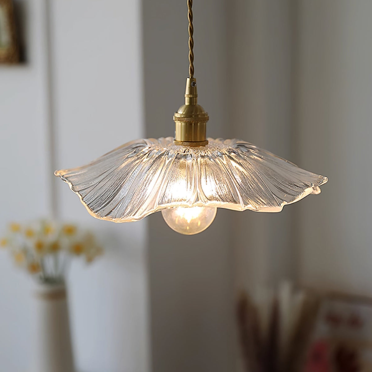 Lámpara colgante de vidrio con forma de flor Calia - luminaria de techo vintage
