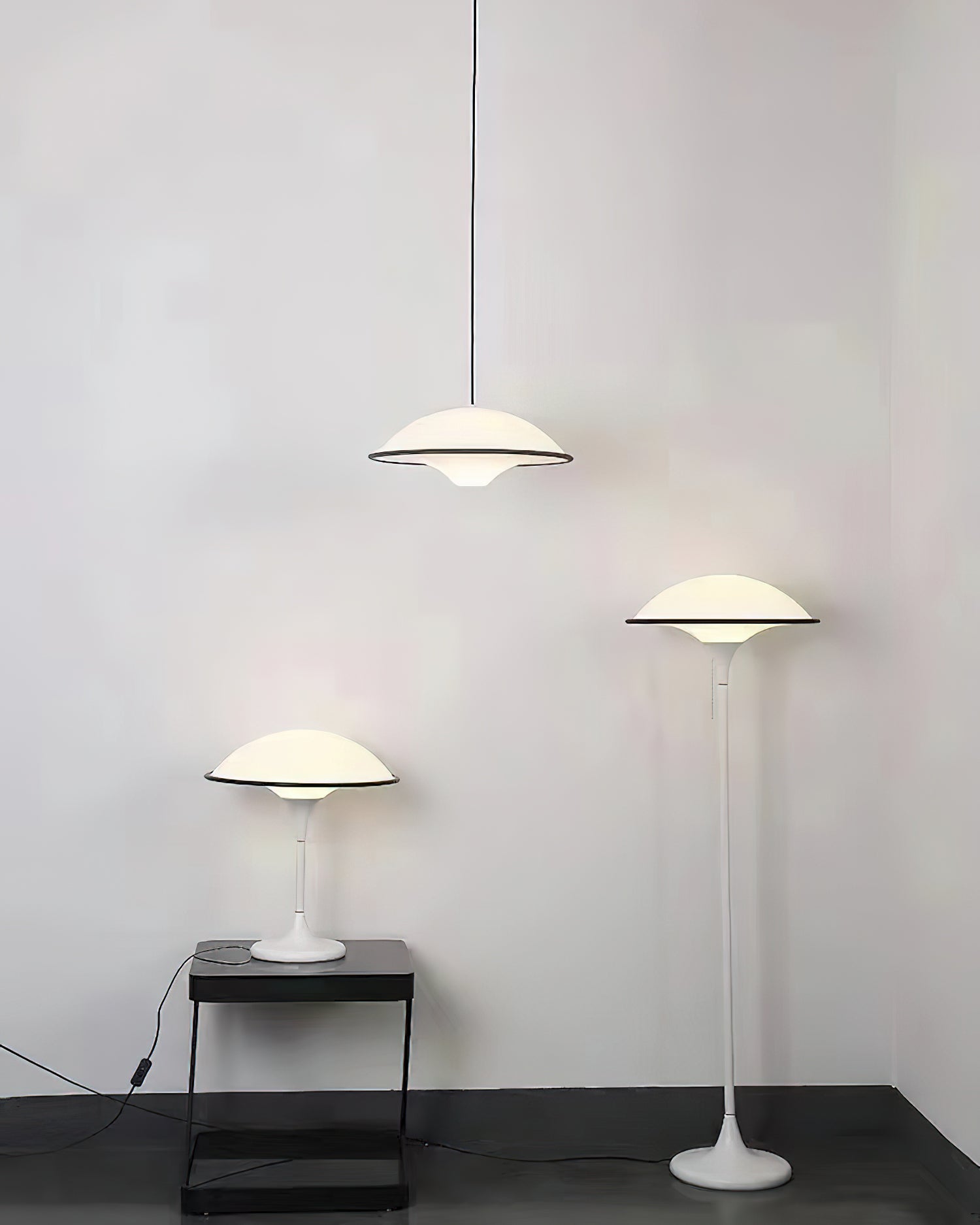 LumiFont - Candeeiro de mesa elegante com um design único